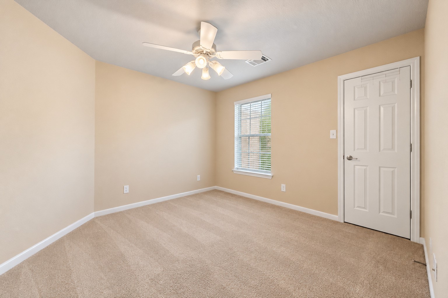 13703 Hudson Court Property Photo 22