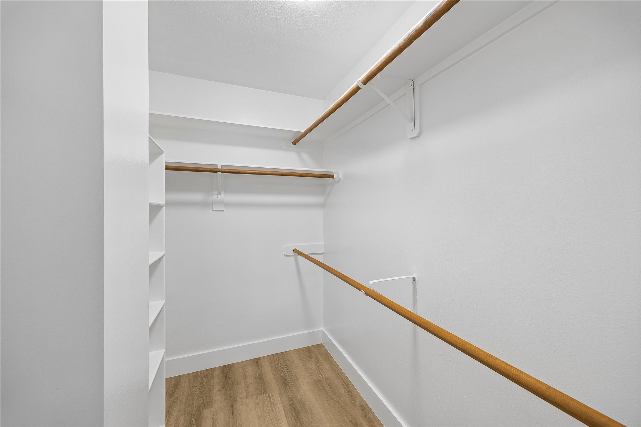 90 N Walden Elms Circle Property Photo 17