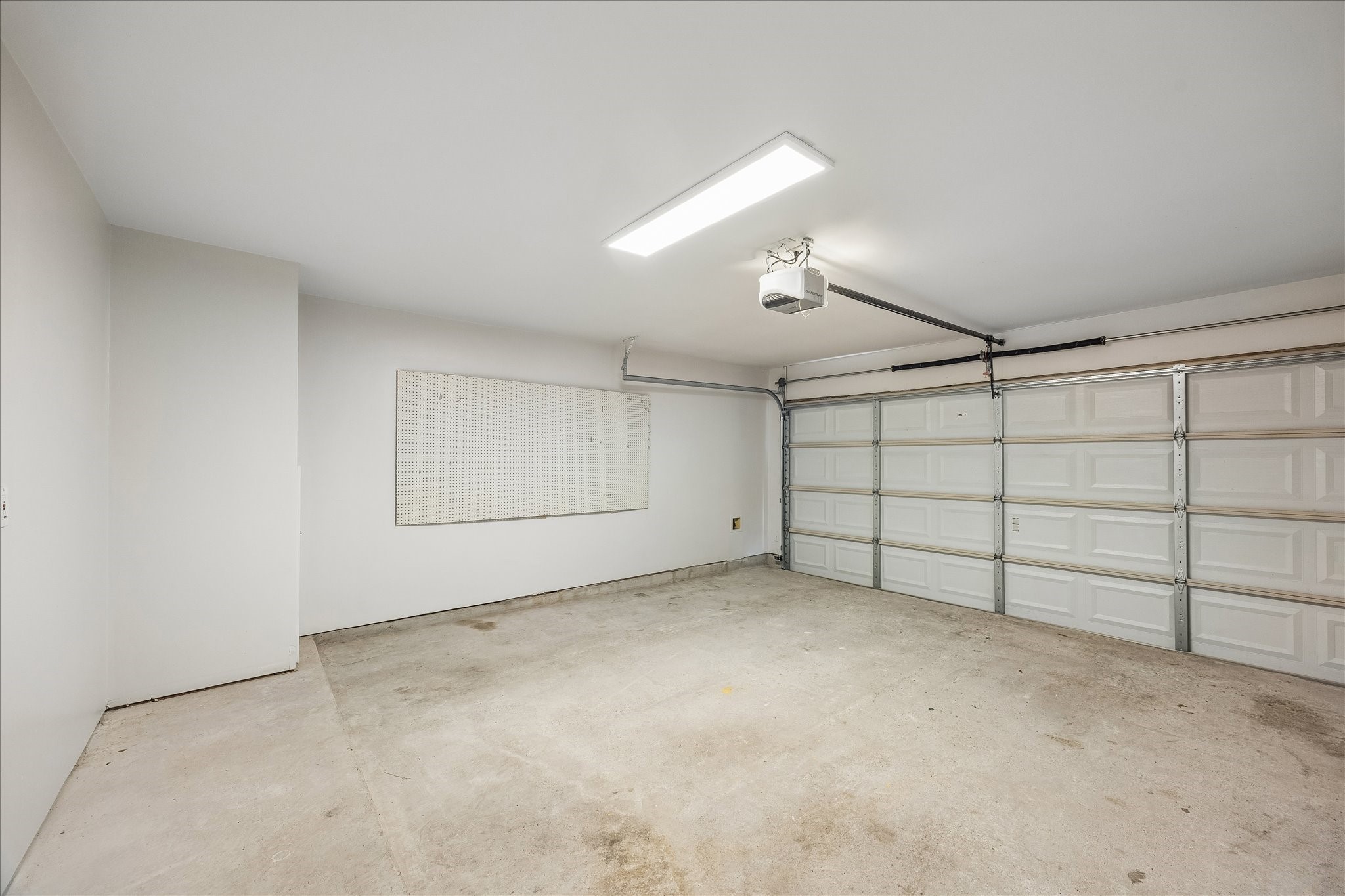 90 N Walden Elms Circle Property Photo 22