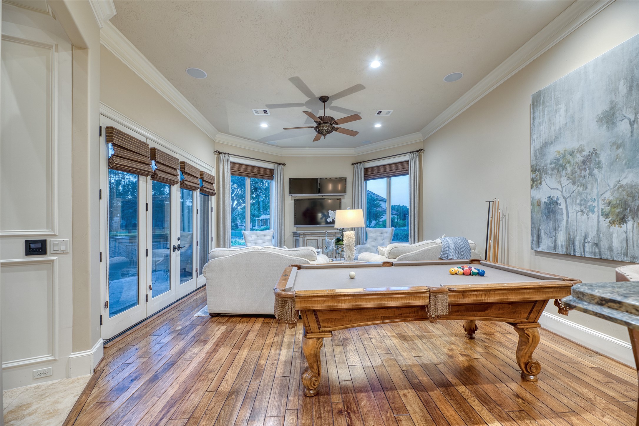 1007 Wavecrest Court Property Photo 15