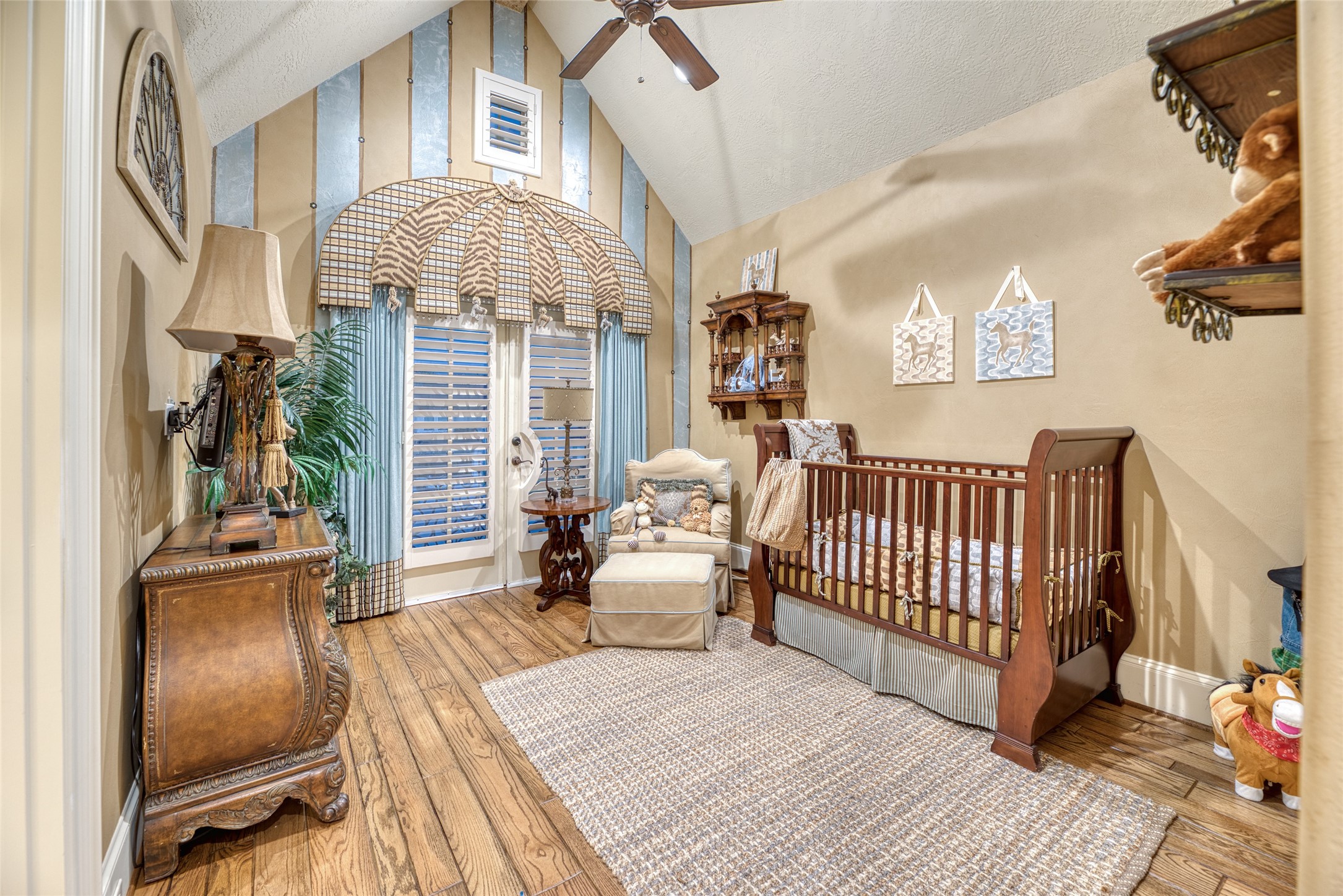 1007 Wavecrest Court Property Photo 42