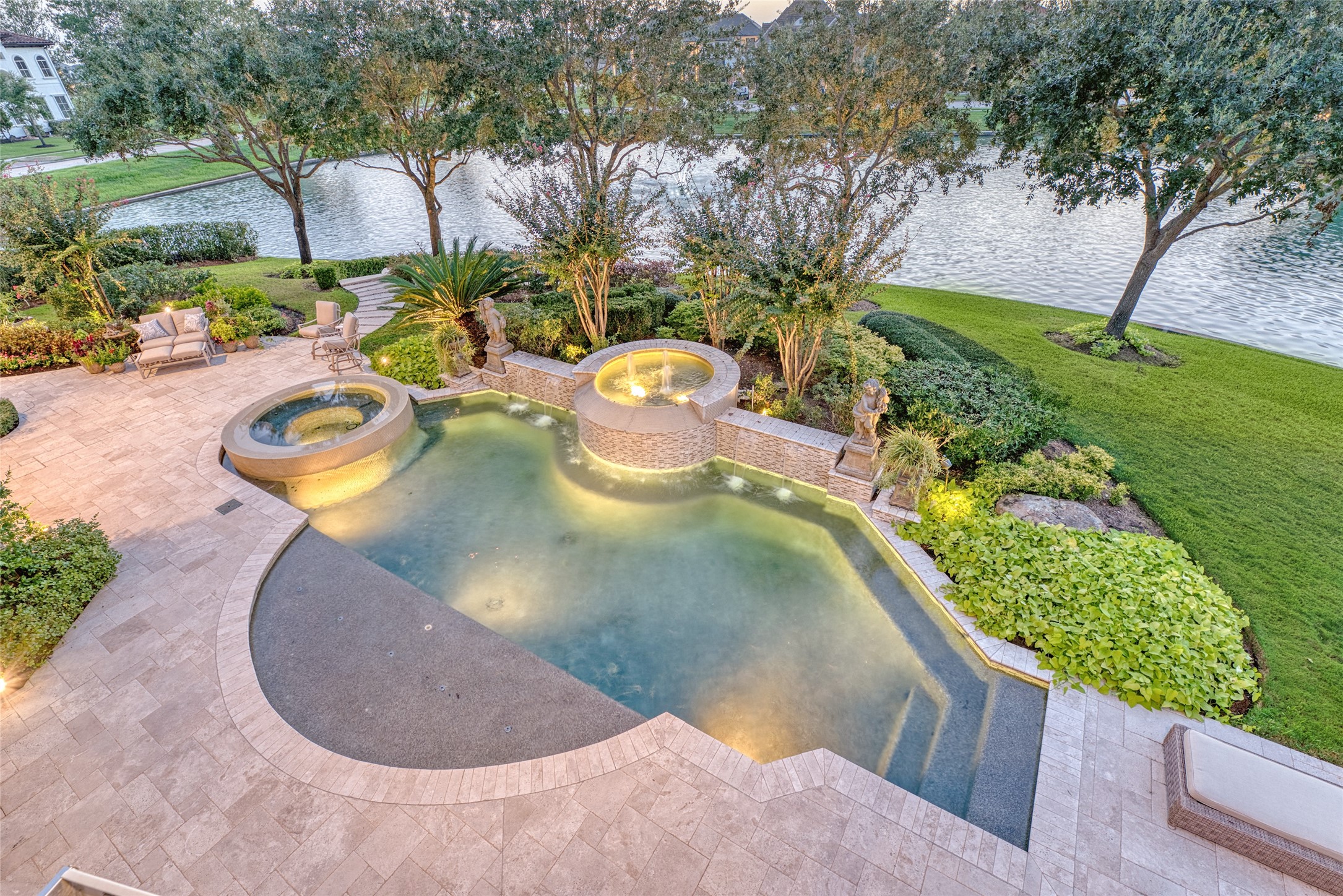 1007 Wavecrest Court Property Photo 49