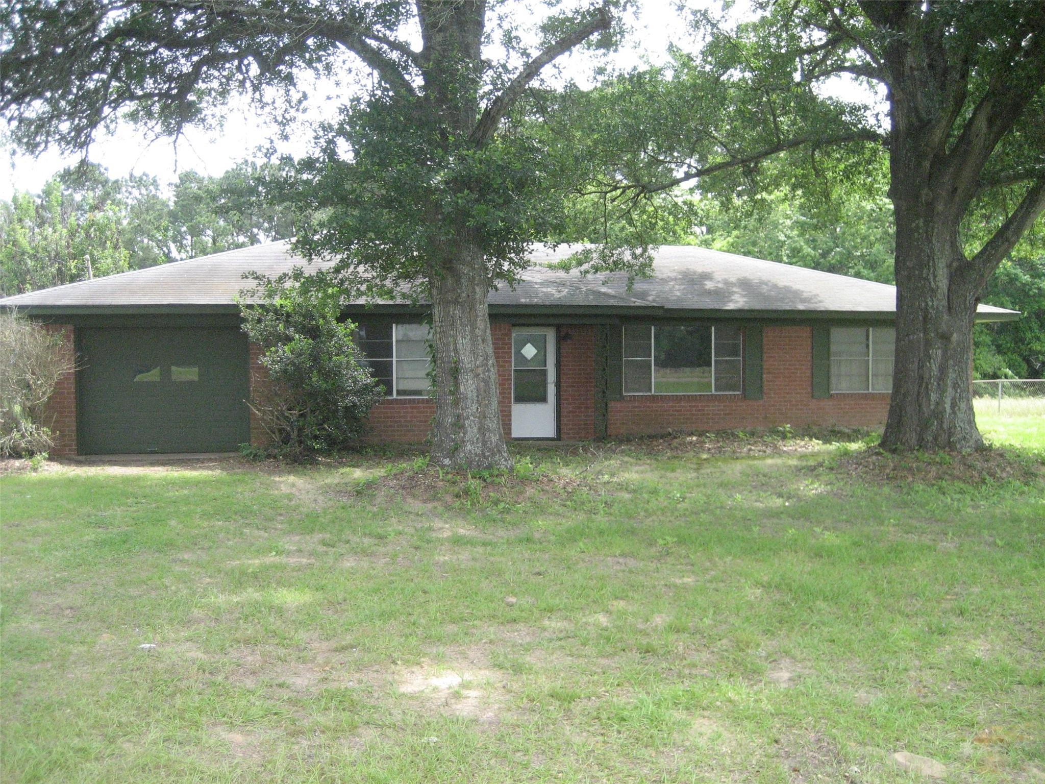 2030 Fm 2022, Elkhart Tx 75839 Property Photo 1