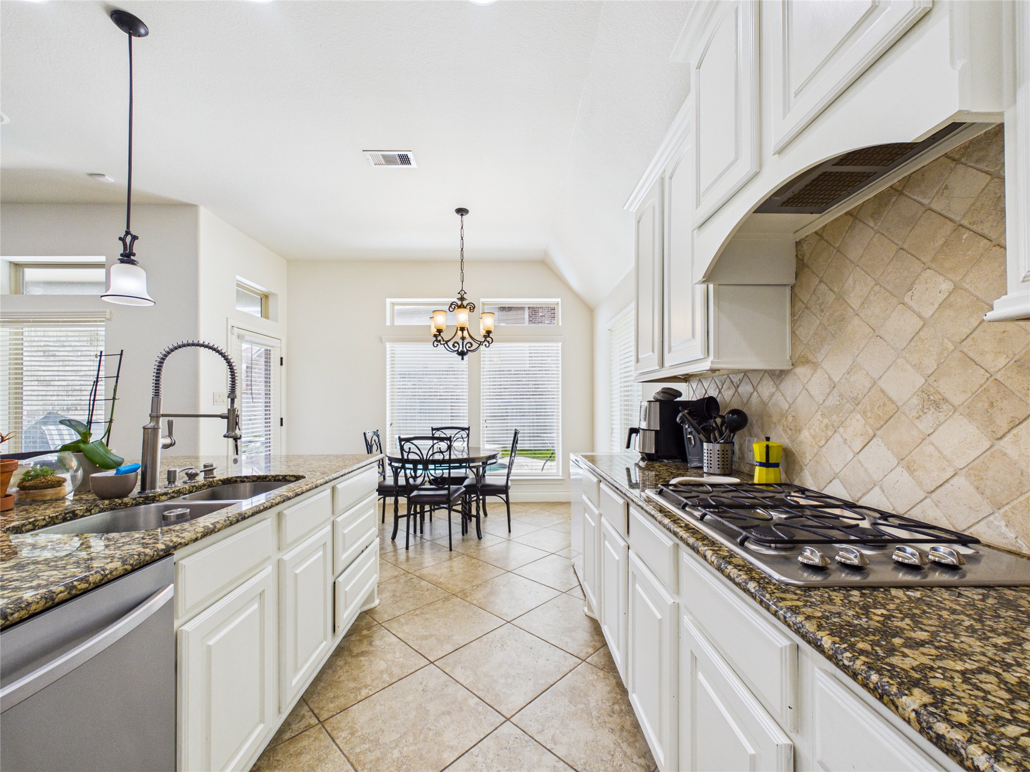 3392 Melony Hill Lane Property Photo 11
