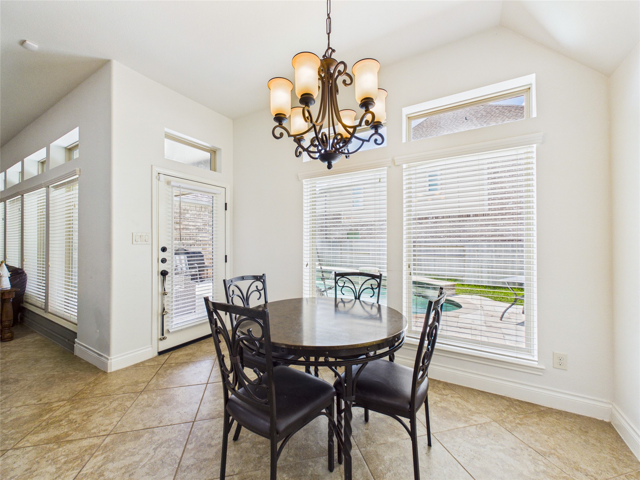 3392 Melony Hill Lane Property Photo 13