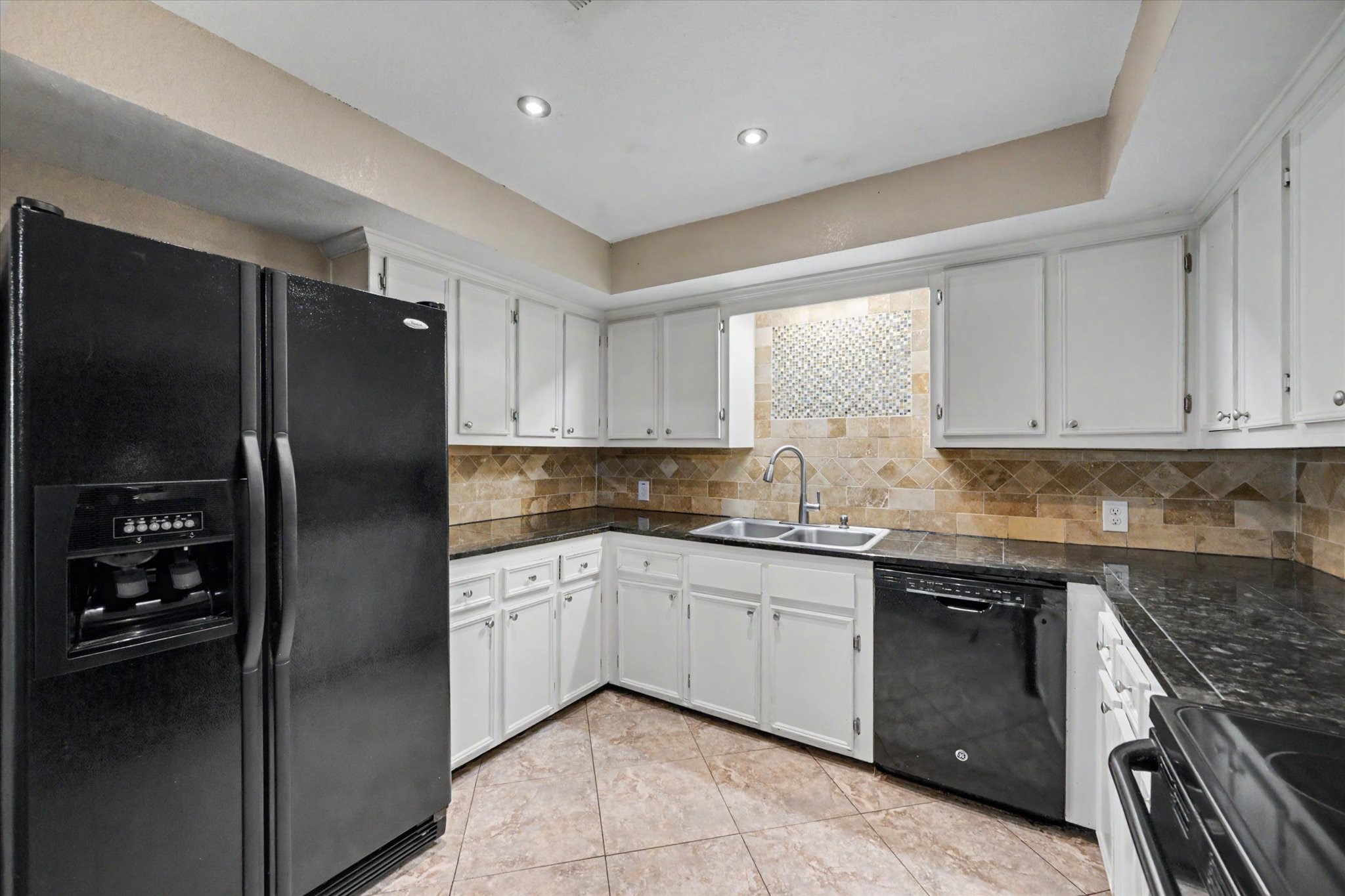 800 N San Jacinto 201 Property Photo 8