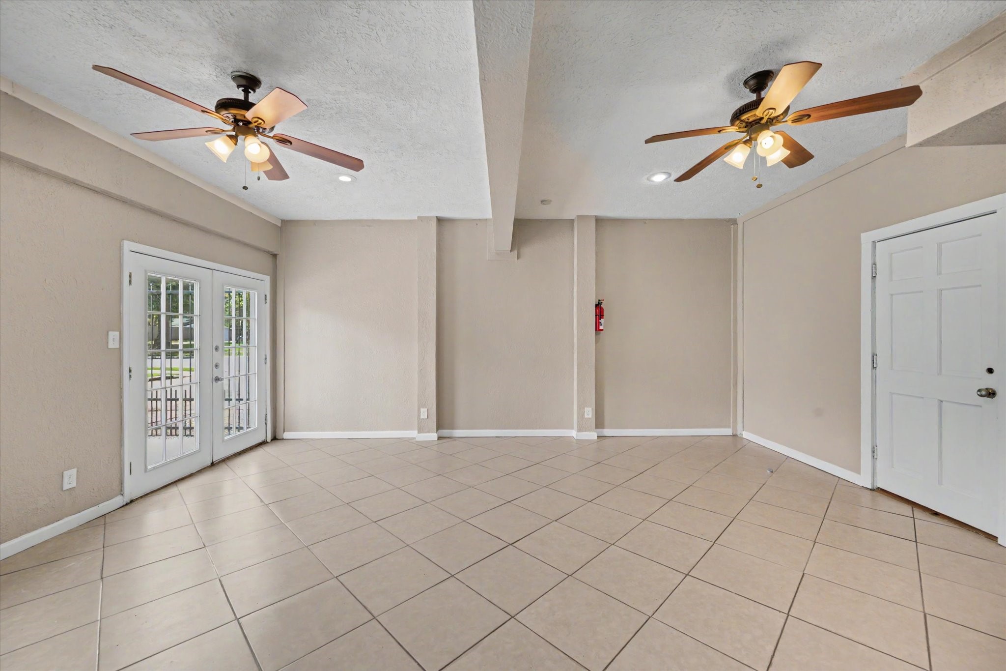 800 N San Jacinto 201 Property Photo 20