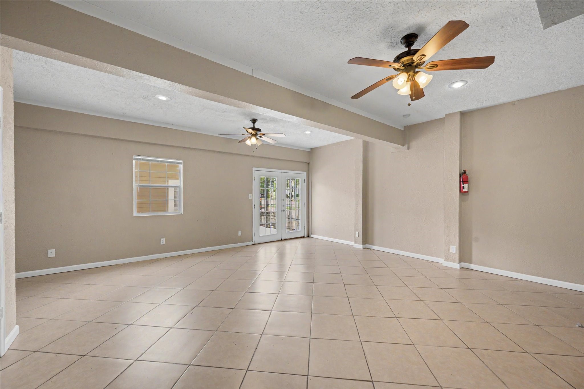 800 N San Jacinto 201 Property Photo 22