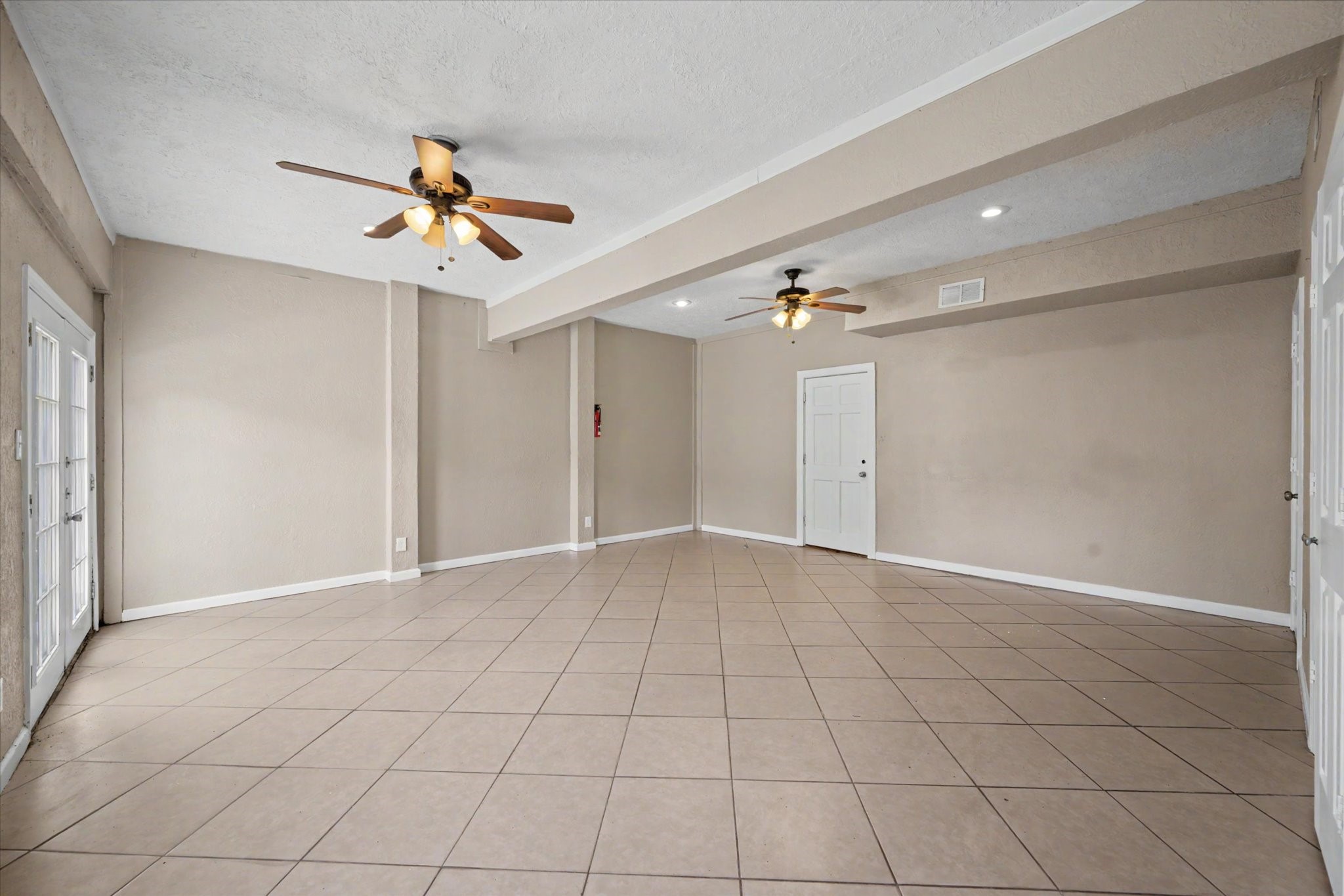 800 N San Jacinto 201 Property Photo 26