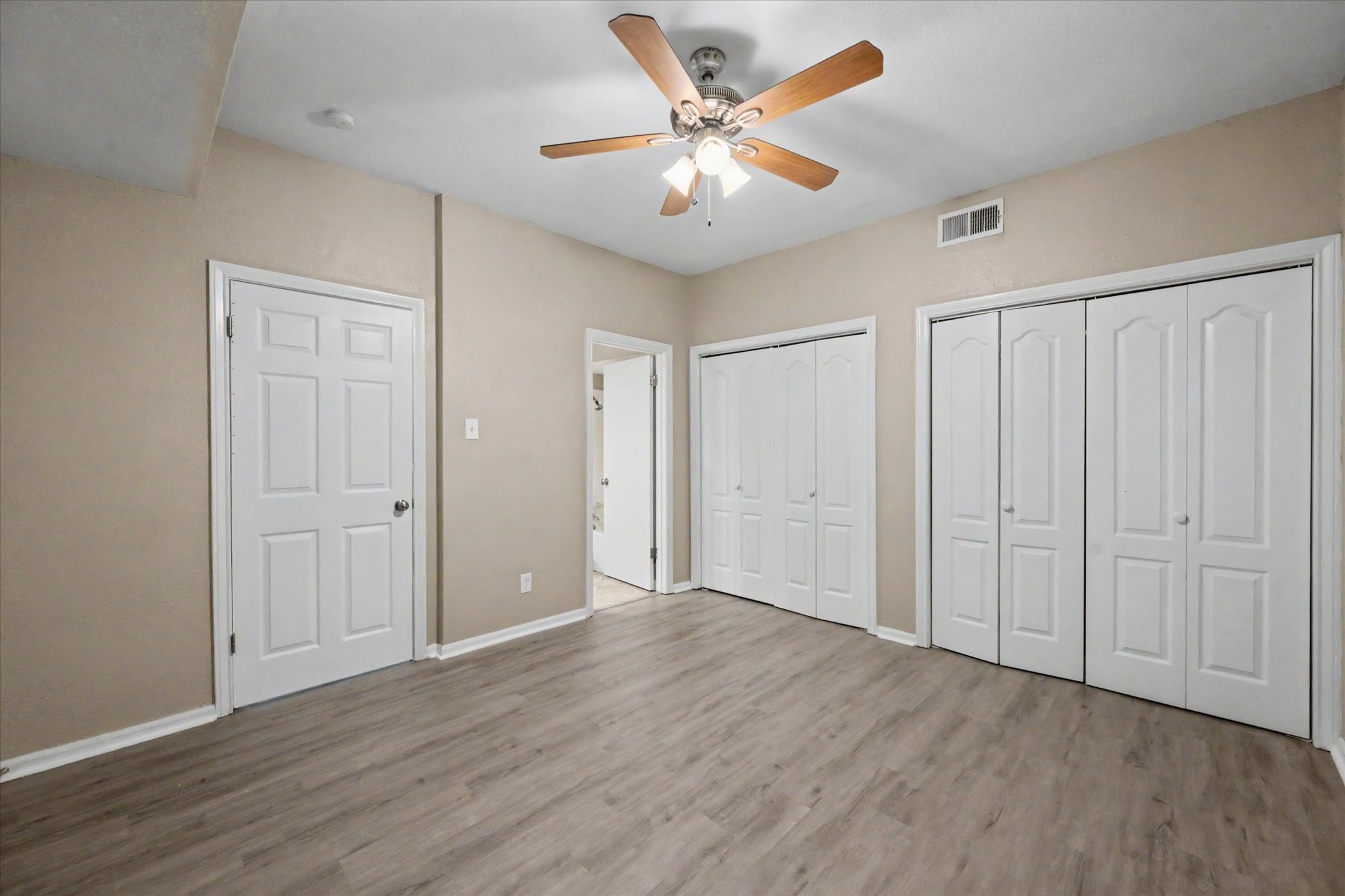 800 N San Jacinto 201 Property Photo 31
