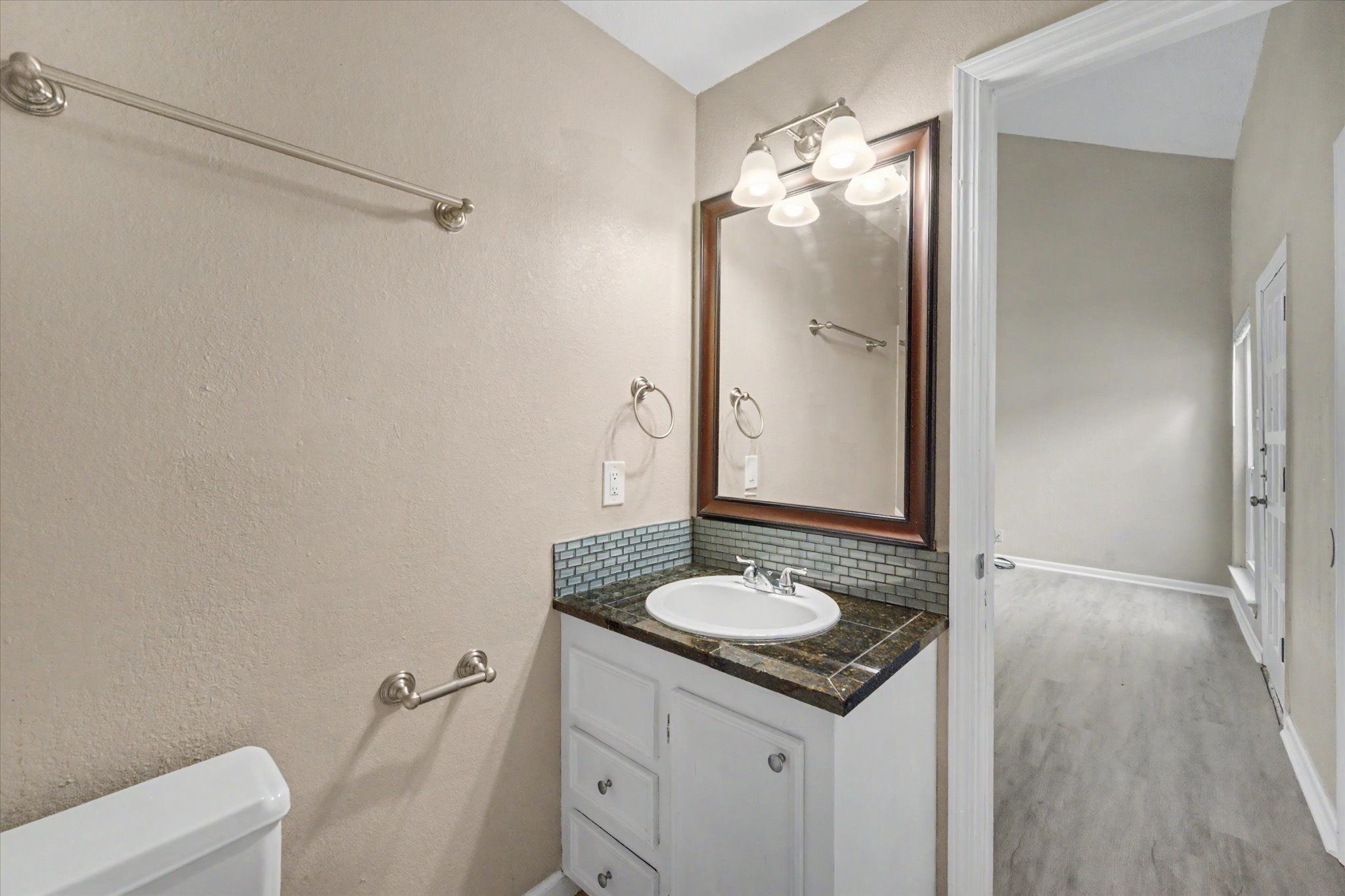 800 N San Jacinto 201 Property Photo 39