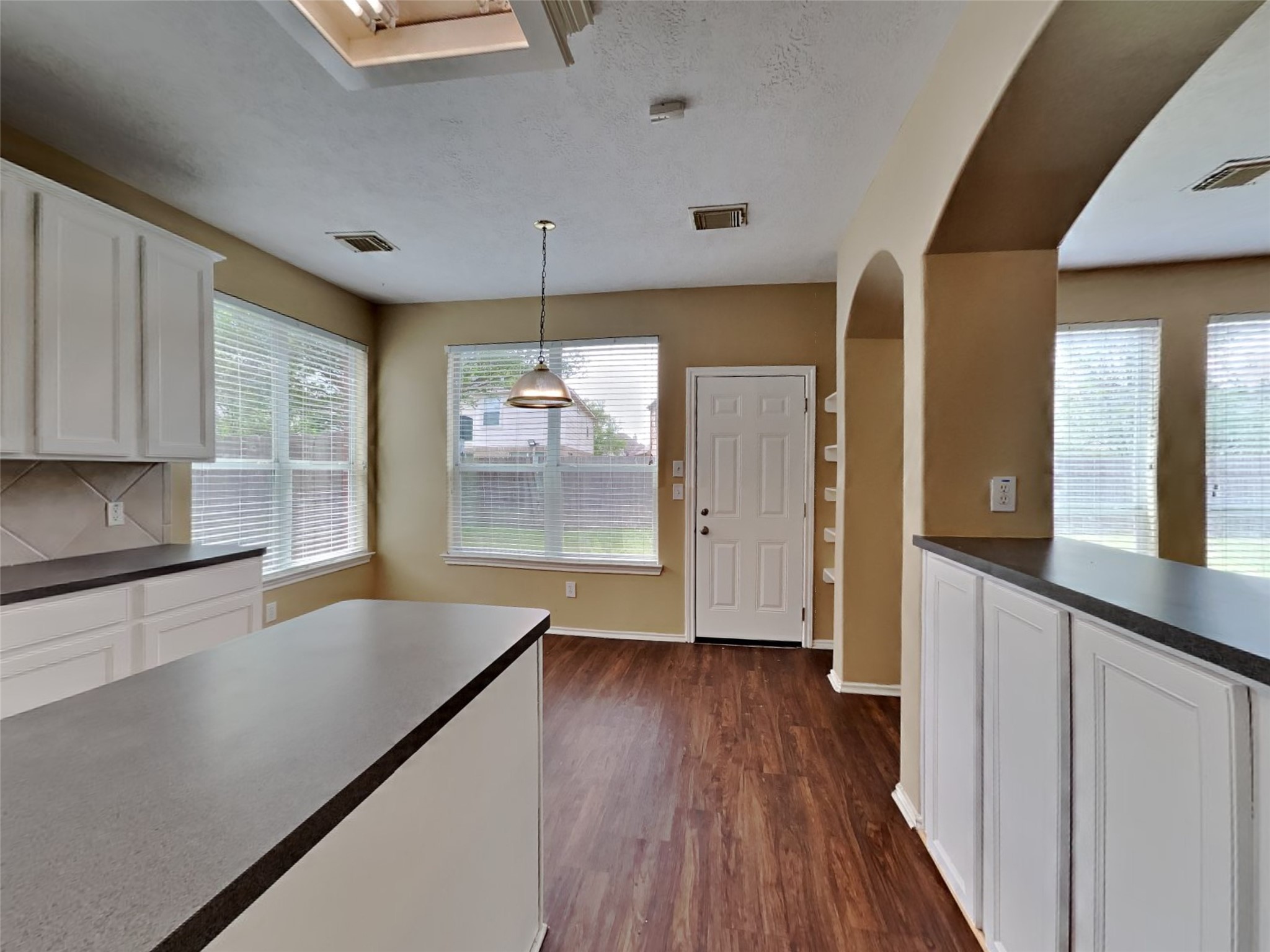 26004 Castle Meadow Lane Property Photo 3