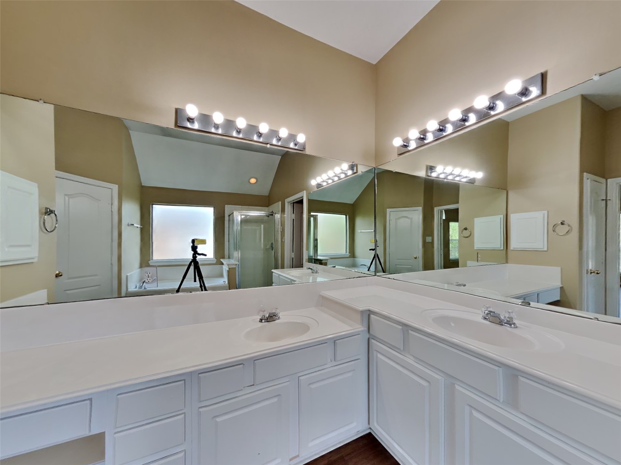 26004 Castle Meadow Lane Property Photo 12