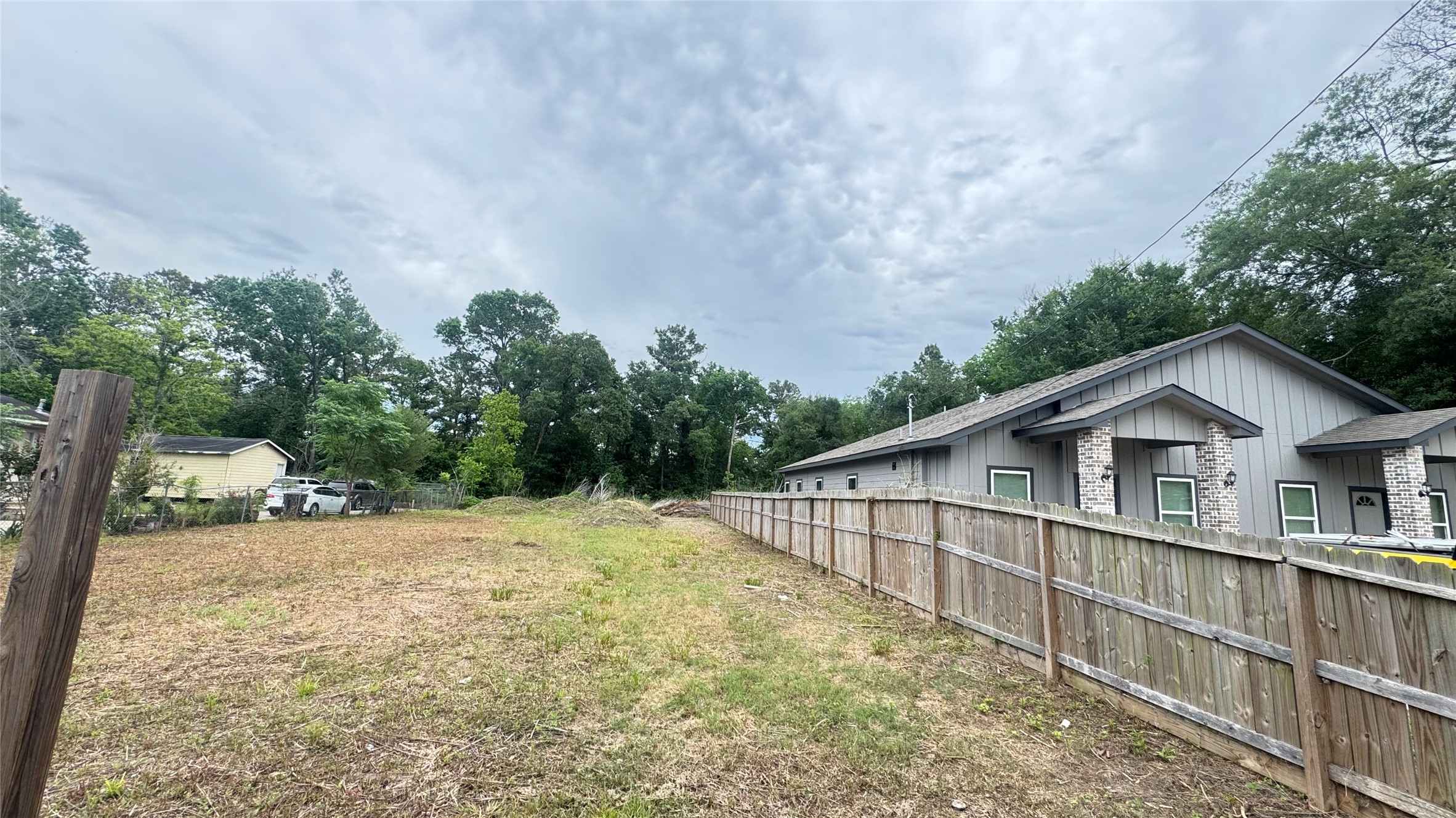 9016 Sherburne Street Property Photo 3