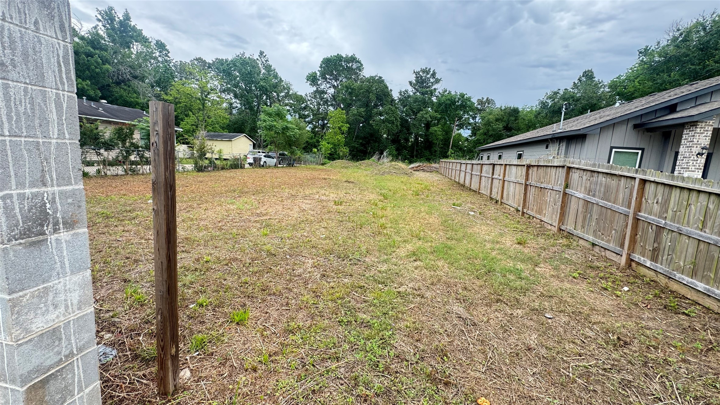 9016 Sherburne Street Property Photo 4