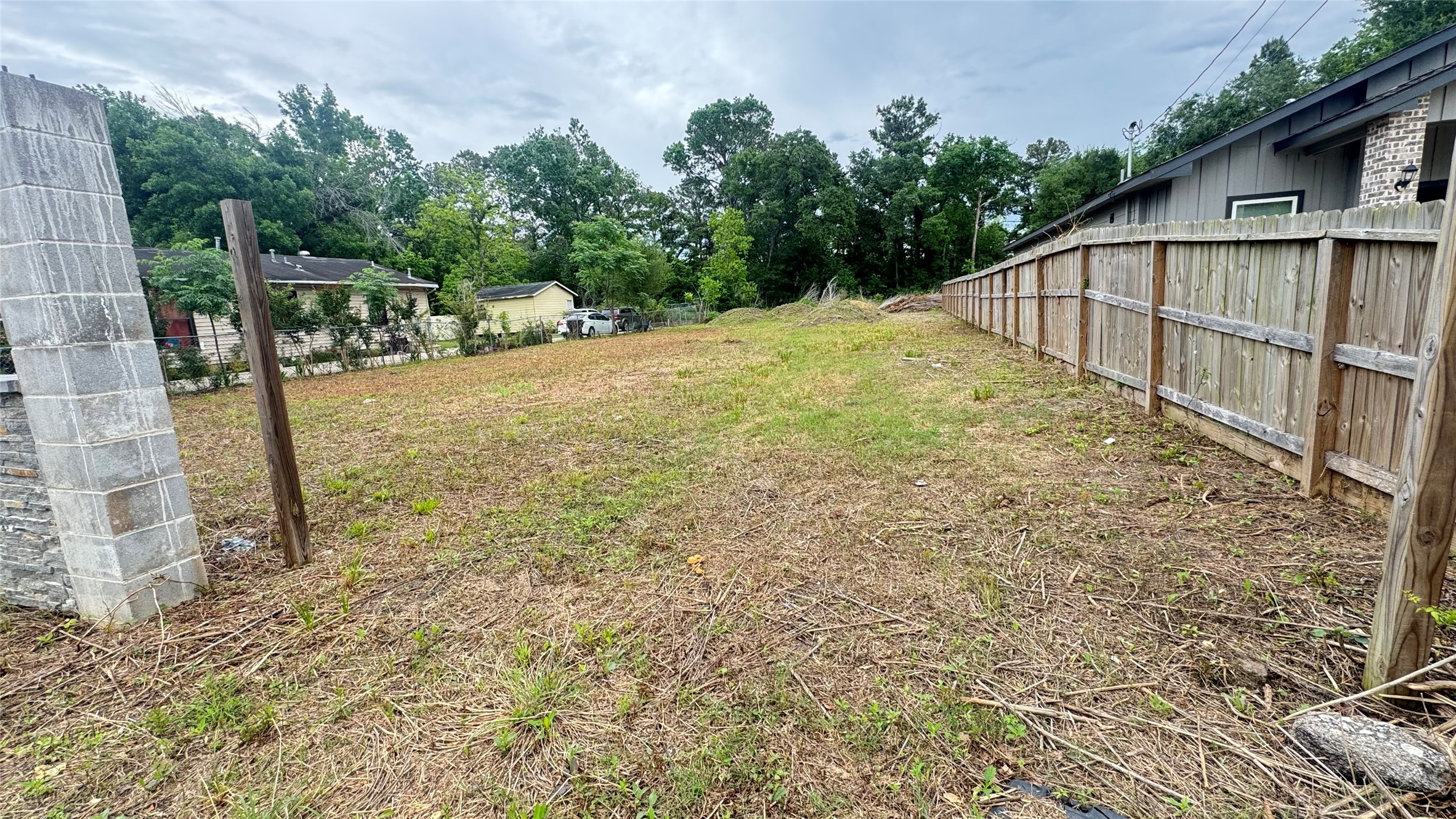 9016 Sherburne Street Property Photo 6