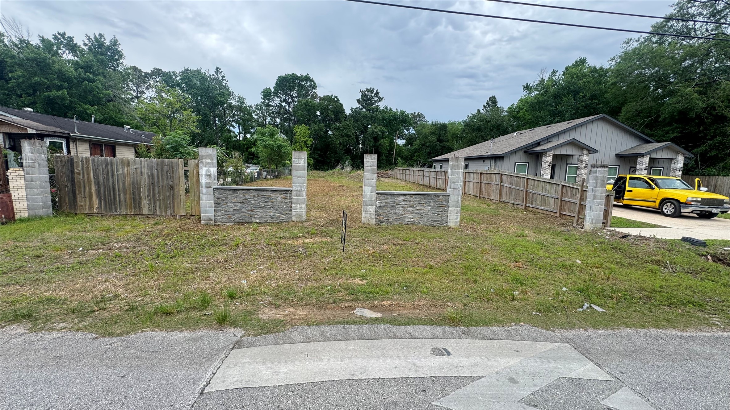 9016 Sherburne Street Property Photo 13