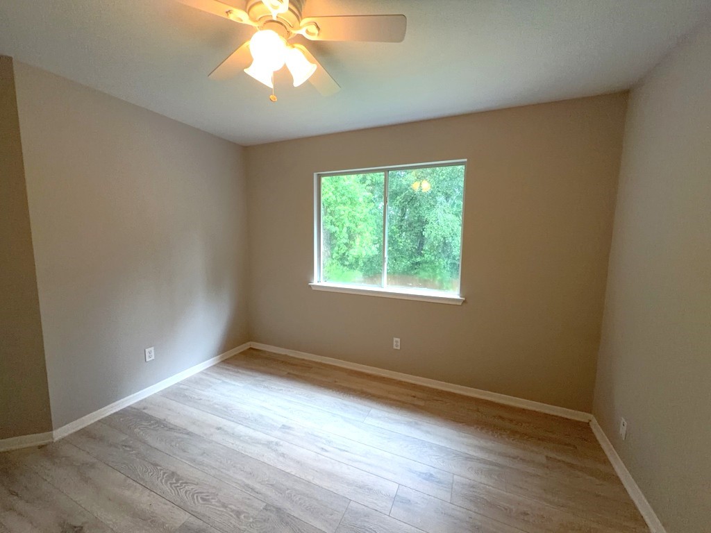 2106 Lexington Woods Drive Property Photo 11