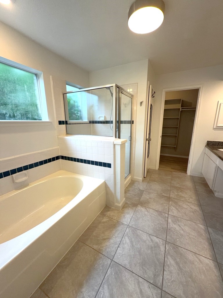 2106 Lexington Woods Drive Property Photo 20