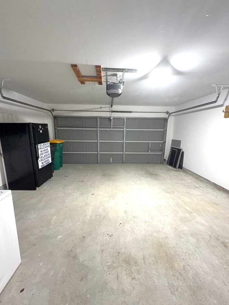 2106 Lexington Woods Drive Property Photo 23
