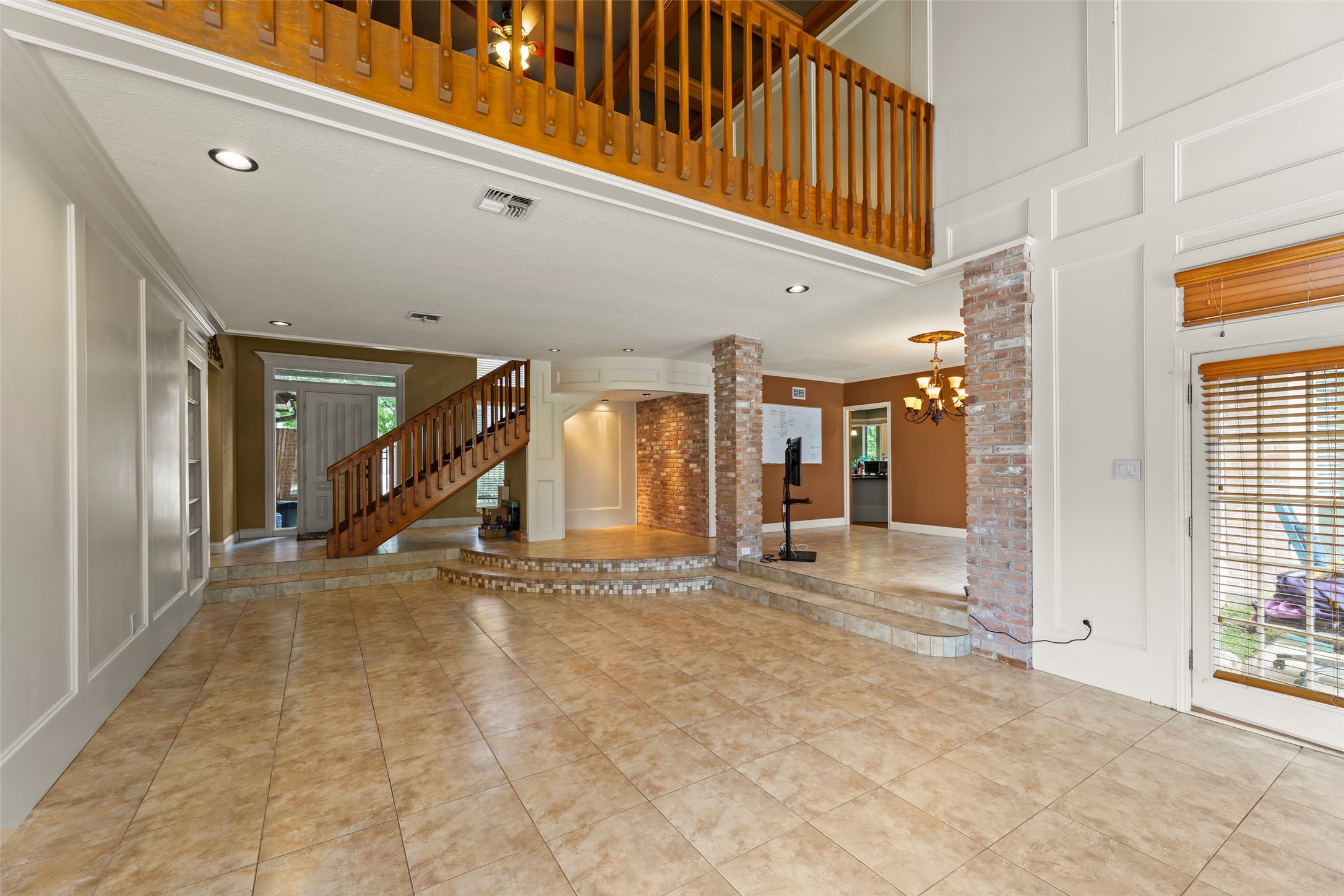 9714 Godstone Lane Property Photo 11