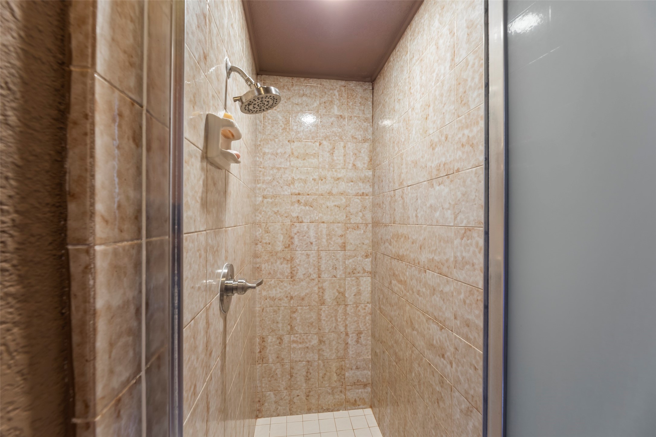 9714 Godstone Lane Property Photo 18