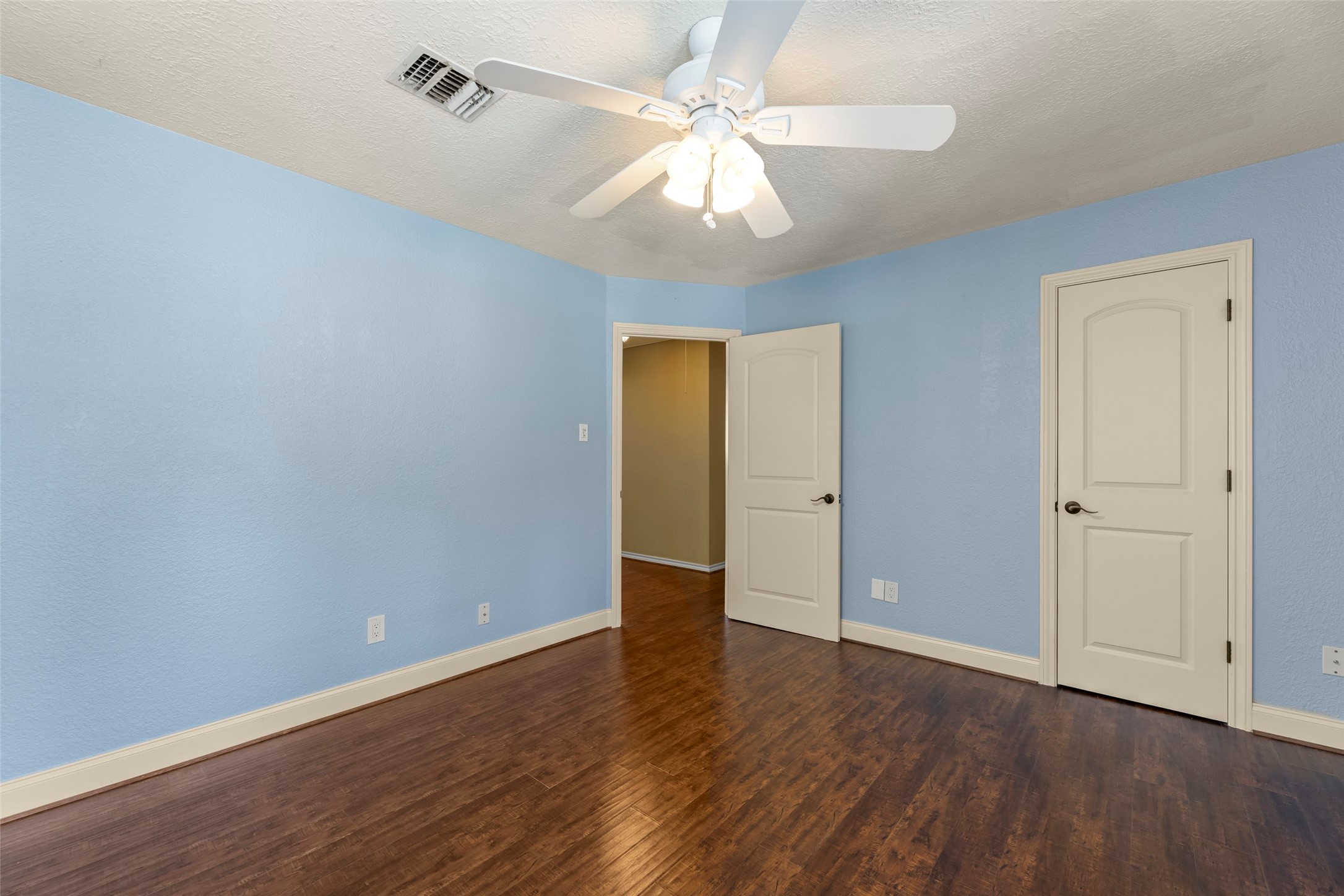 9714 Godstone Lane Property Photo 32