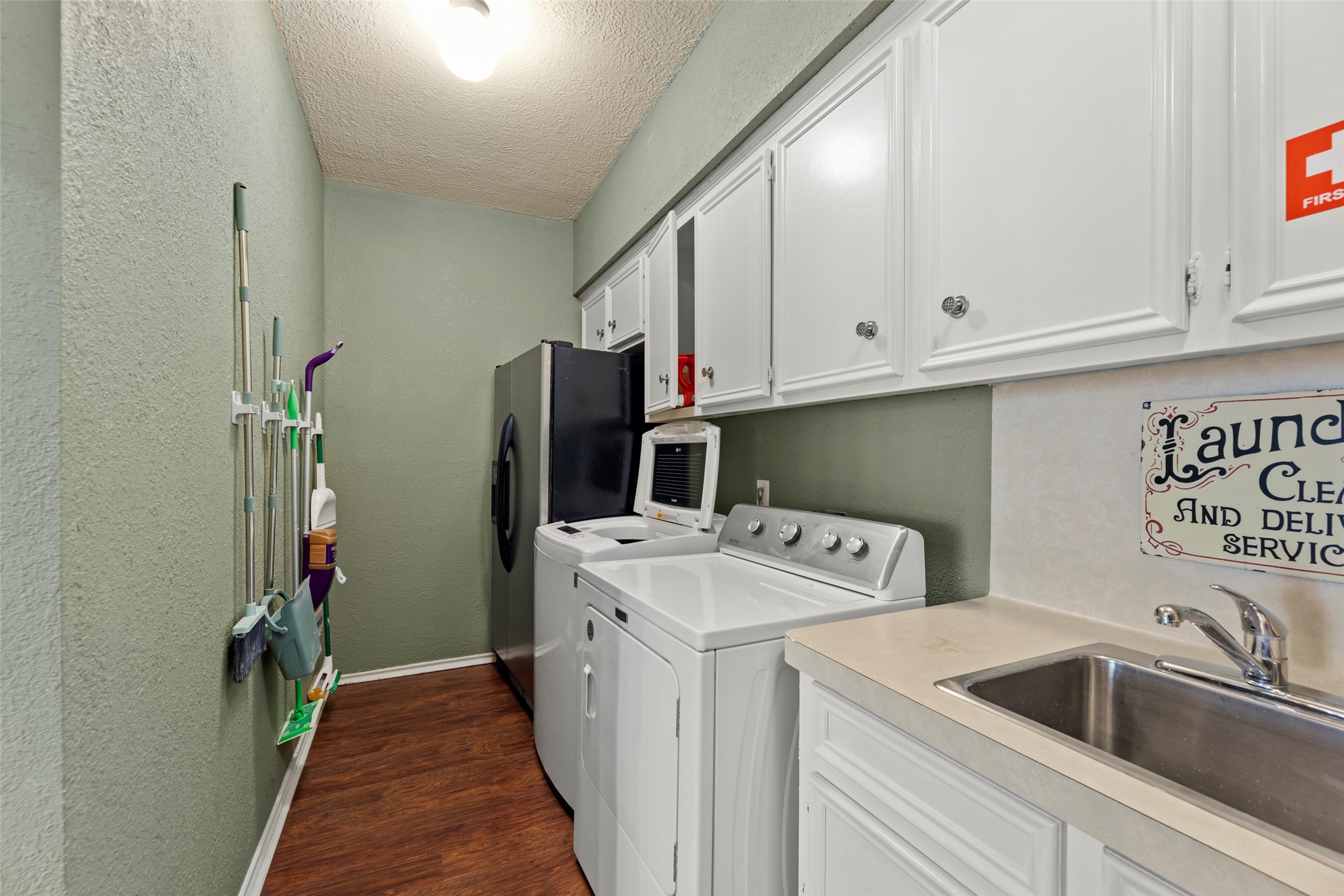 9714 Godstone Lane Property Photo 41