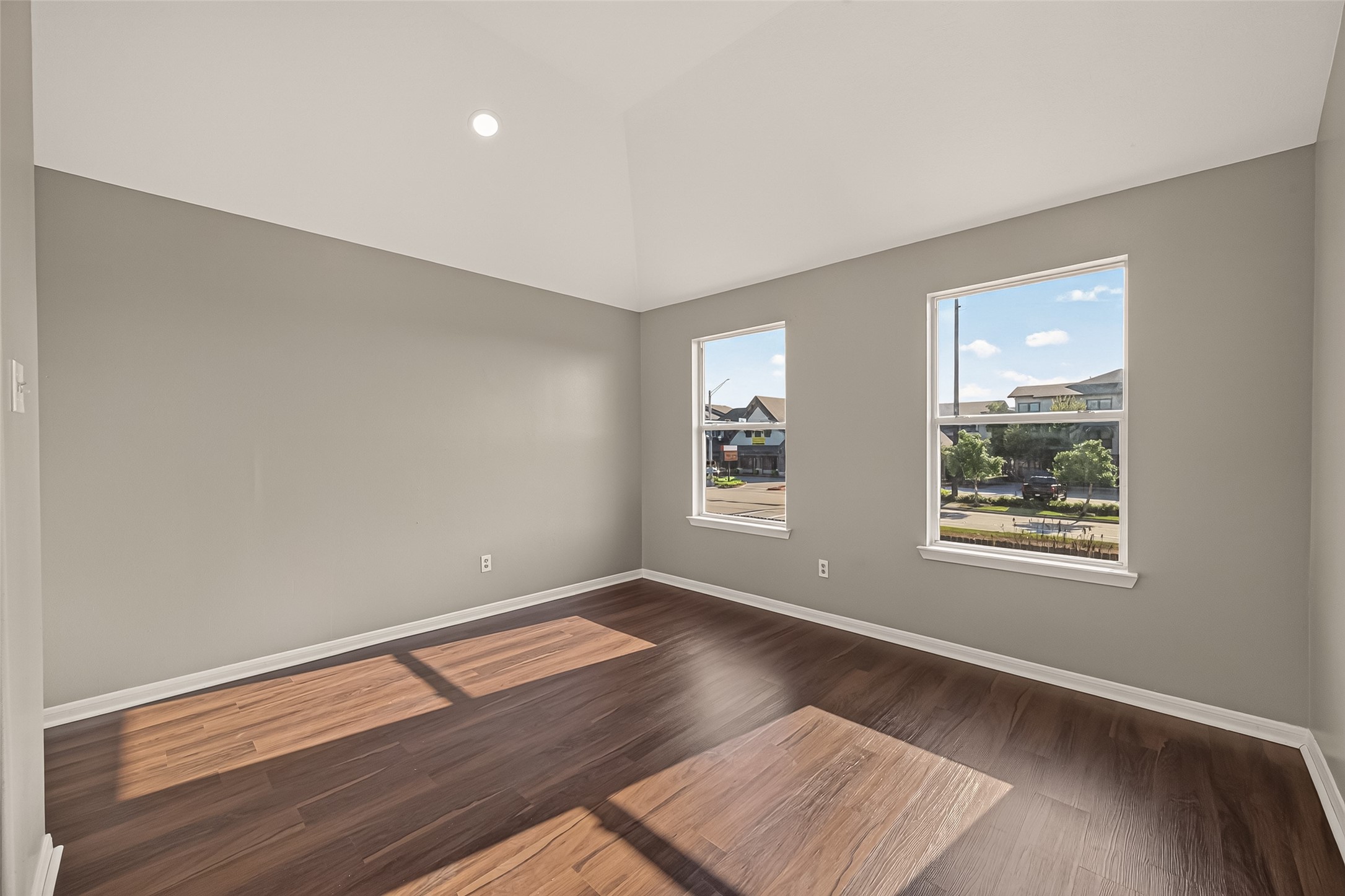 6542 Carly Park Way Property Photo 11