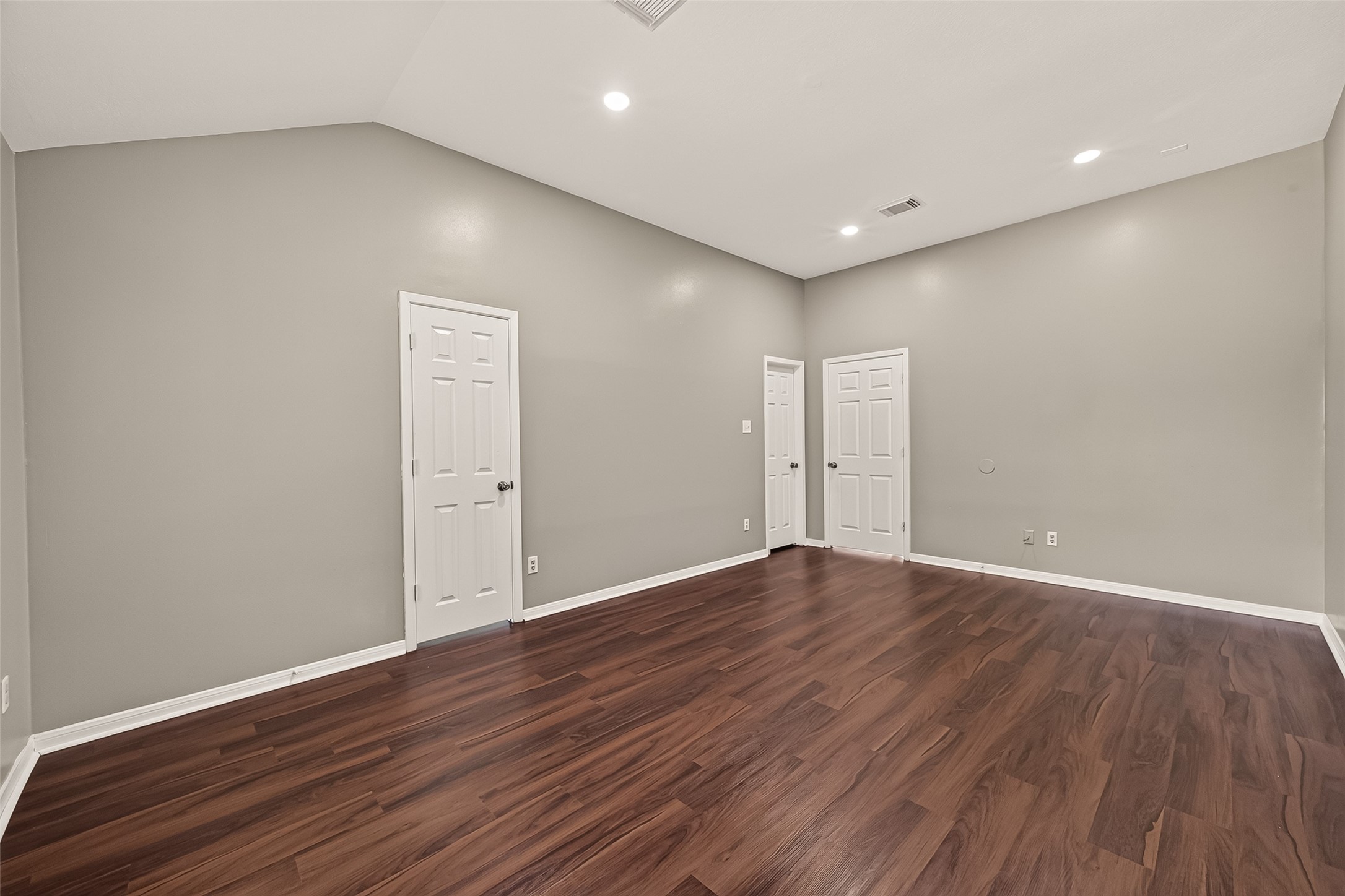 6542 Carly Park Way Property Photo 14