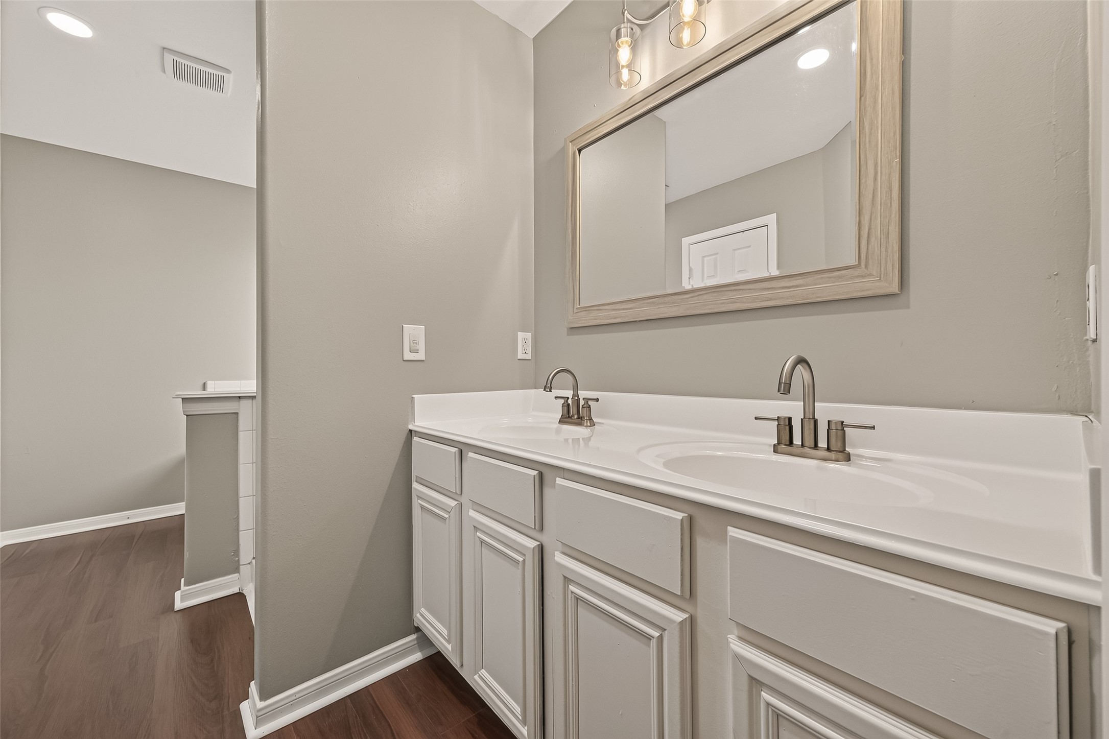 6542 Carly Park Way Property Photo 15