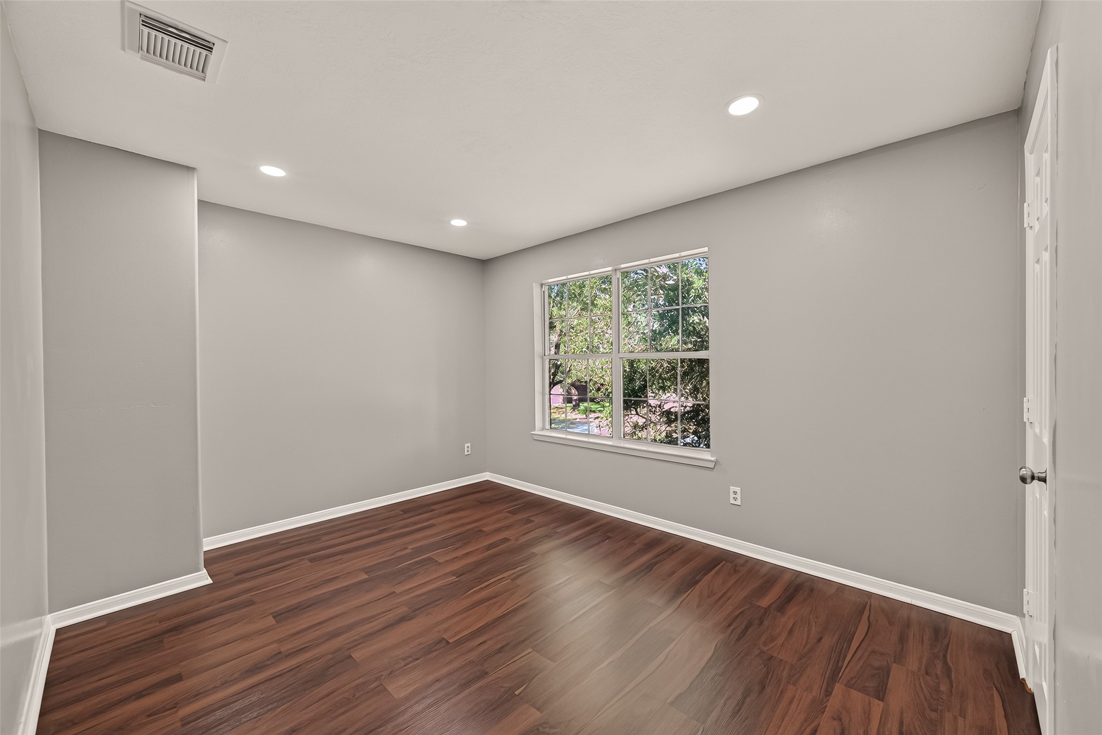6542 Carly Park Way Property Photo 19