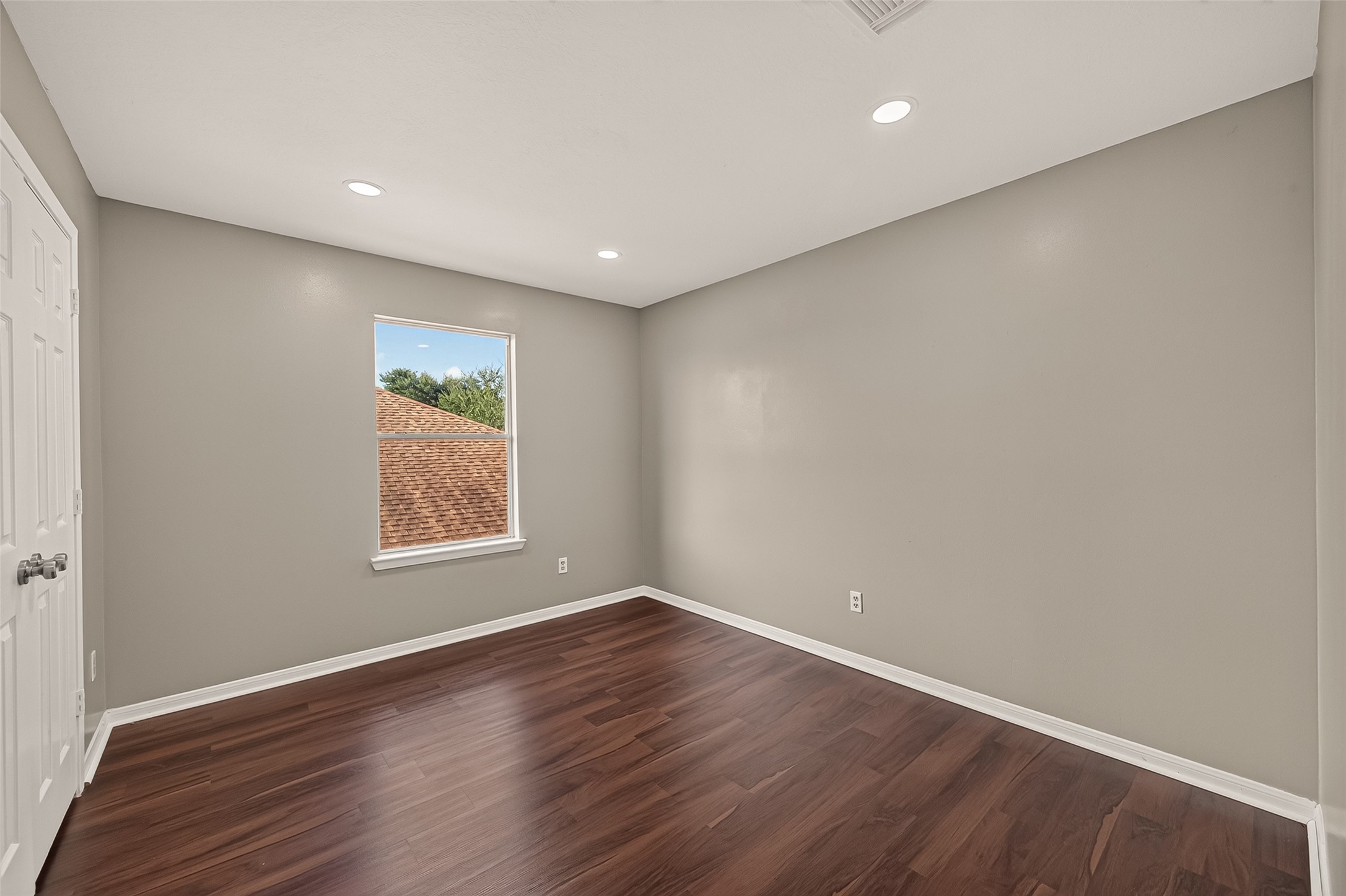 6542 Carly Park Way Property Photo 21