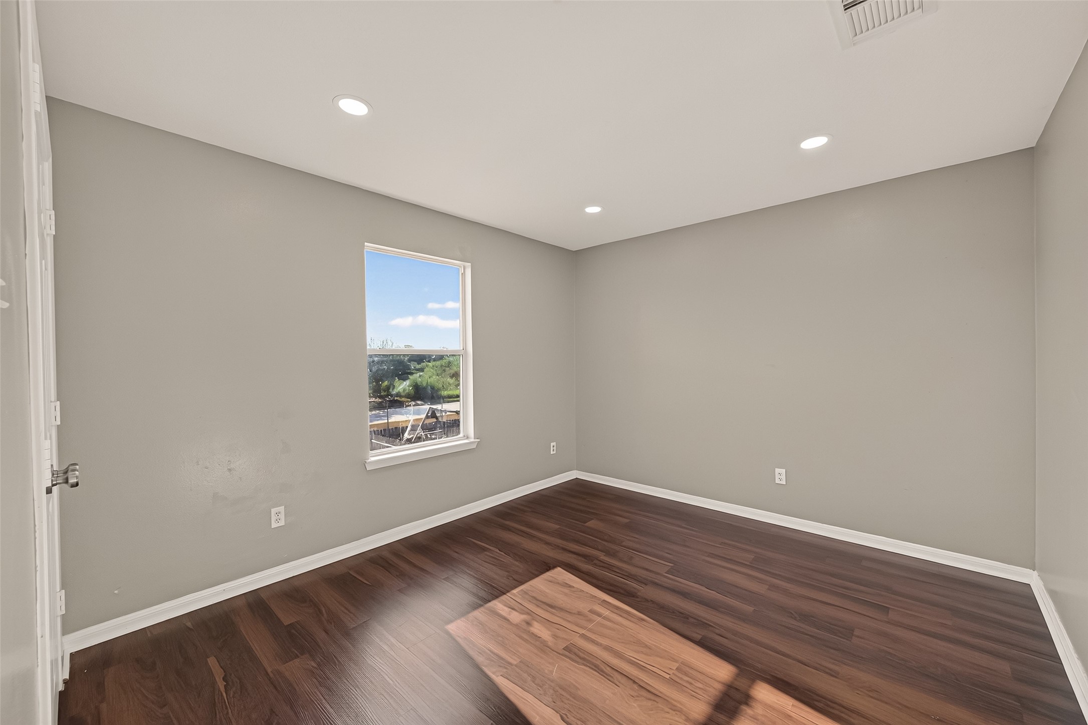 6542 Carly Park Way Property Photo 23