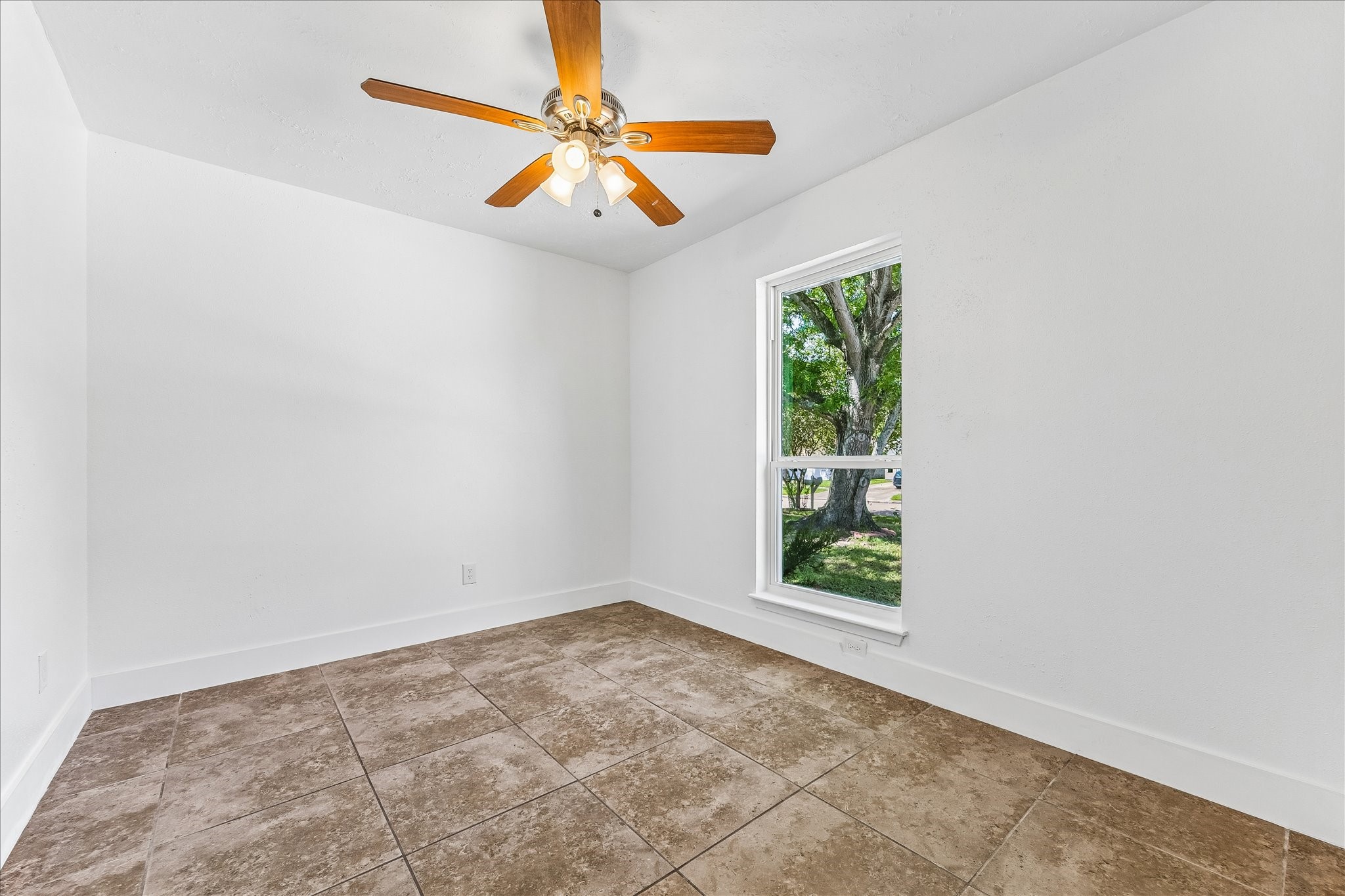 10111 Limewood Lane Property Photo 12