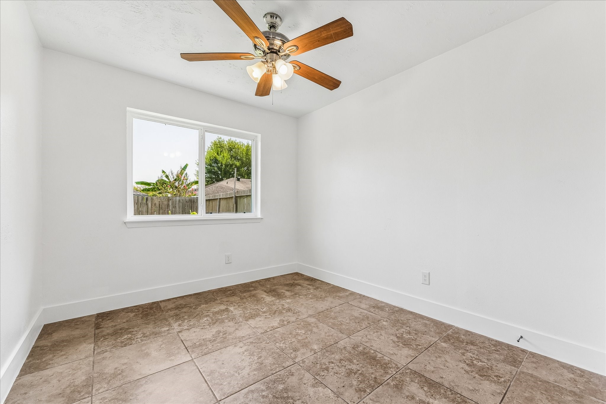 10111 Limewood Lane Property Photo 14