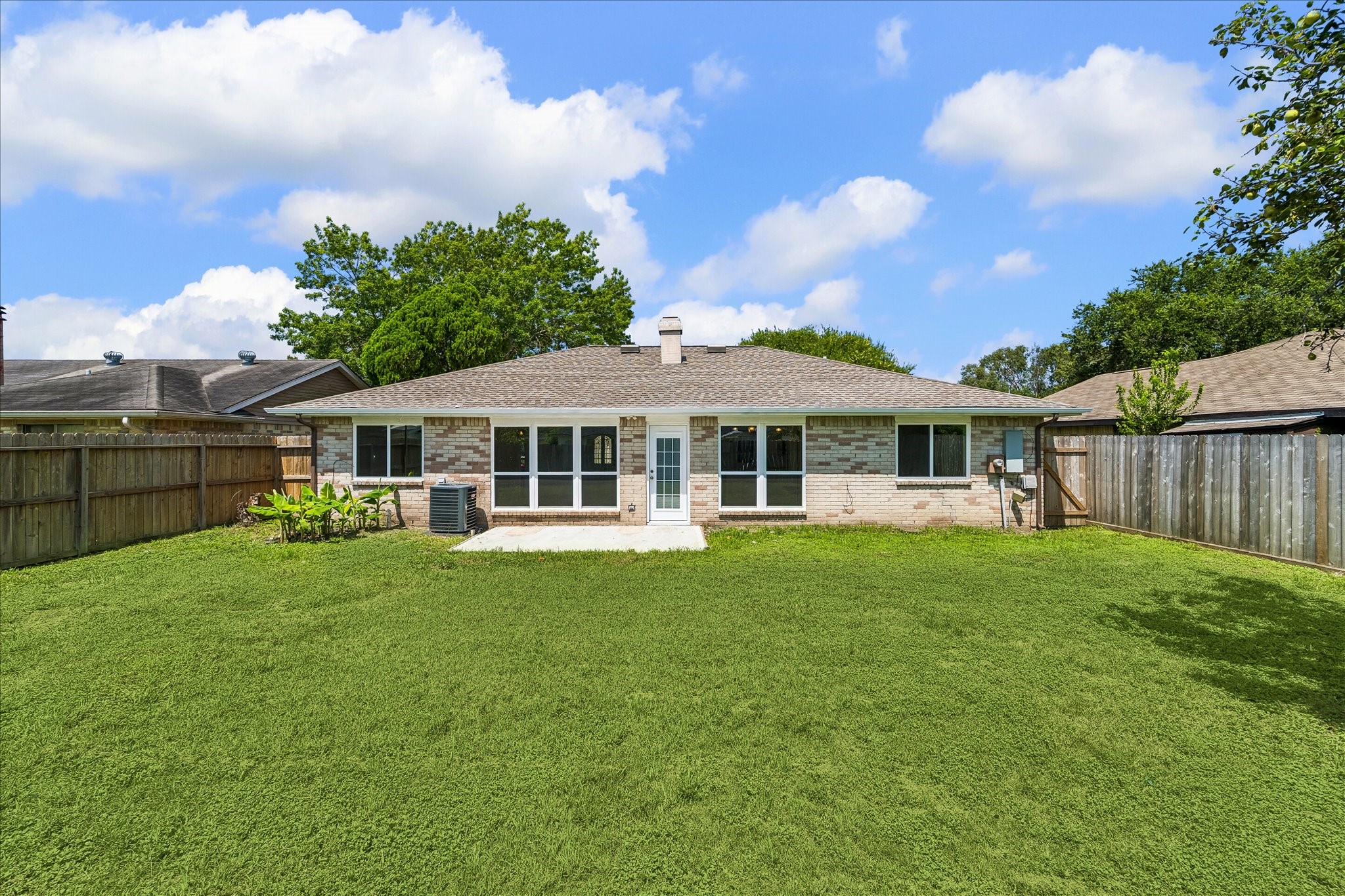 10111 Limewood Lane Property Photo 15