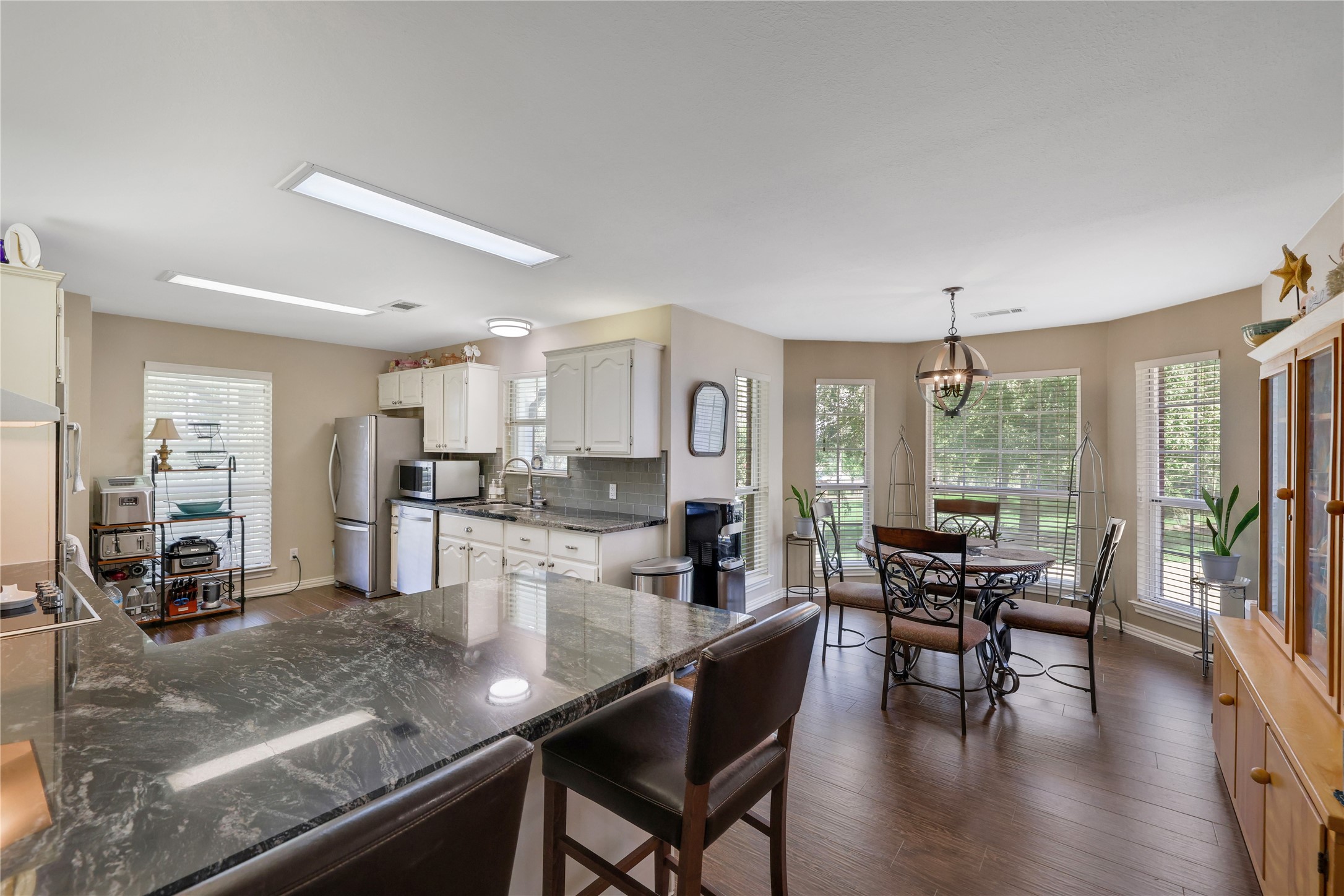 220 Lake Oaks Boulevard Property Photo 13