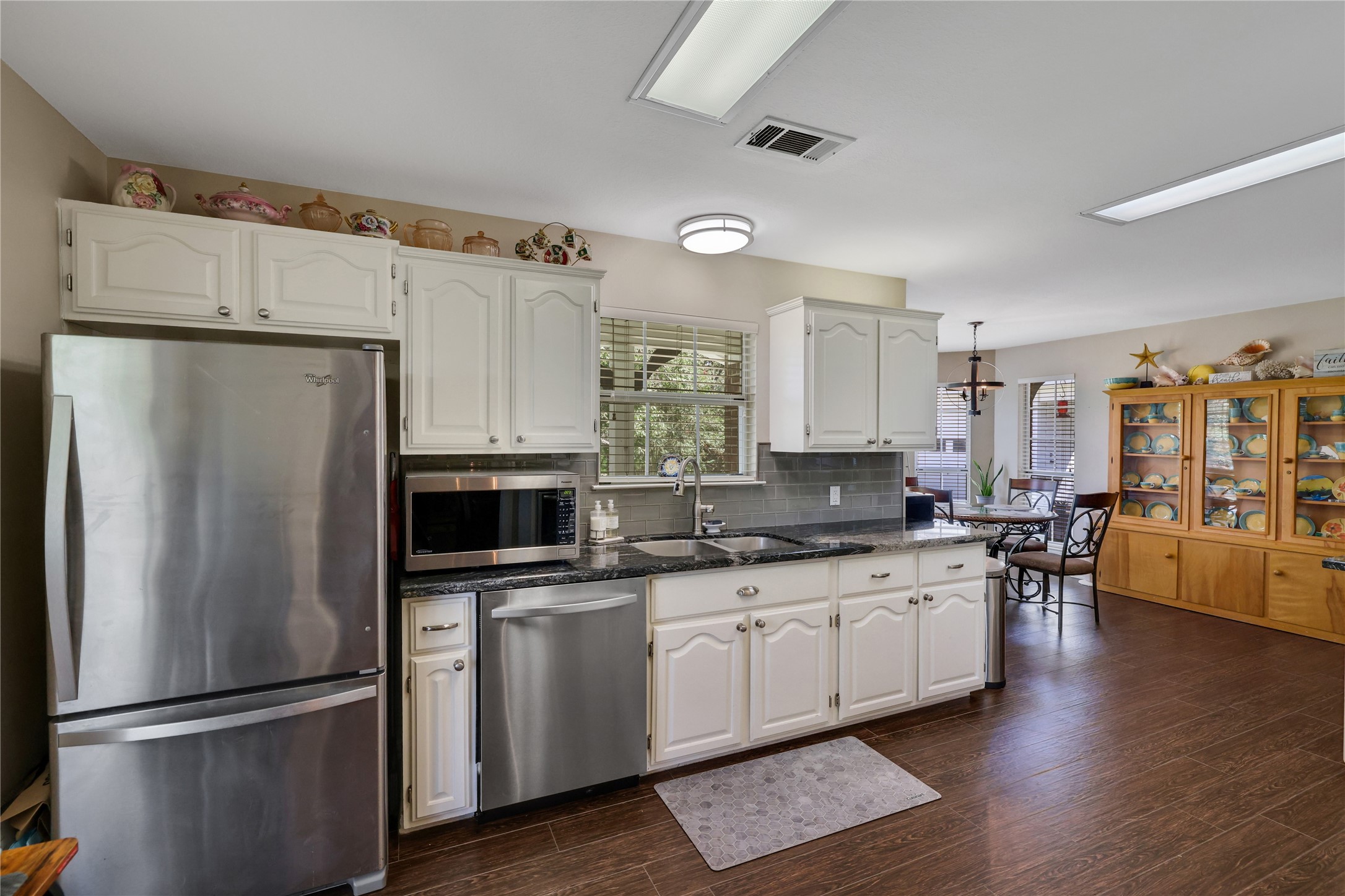 220 Lake Oaks Boulevard Property Photo 19