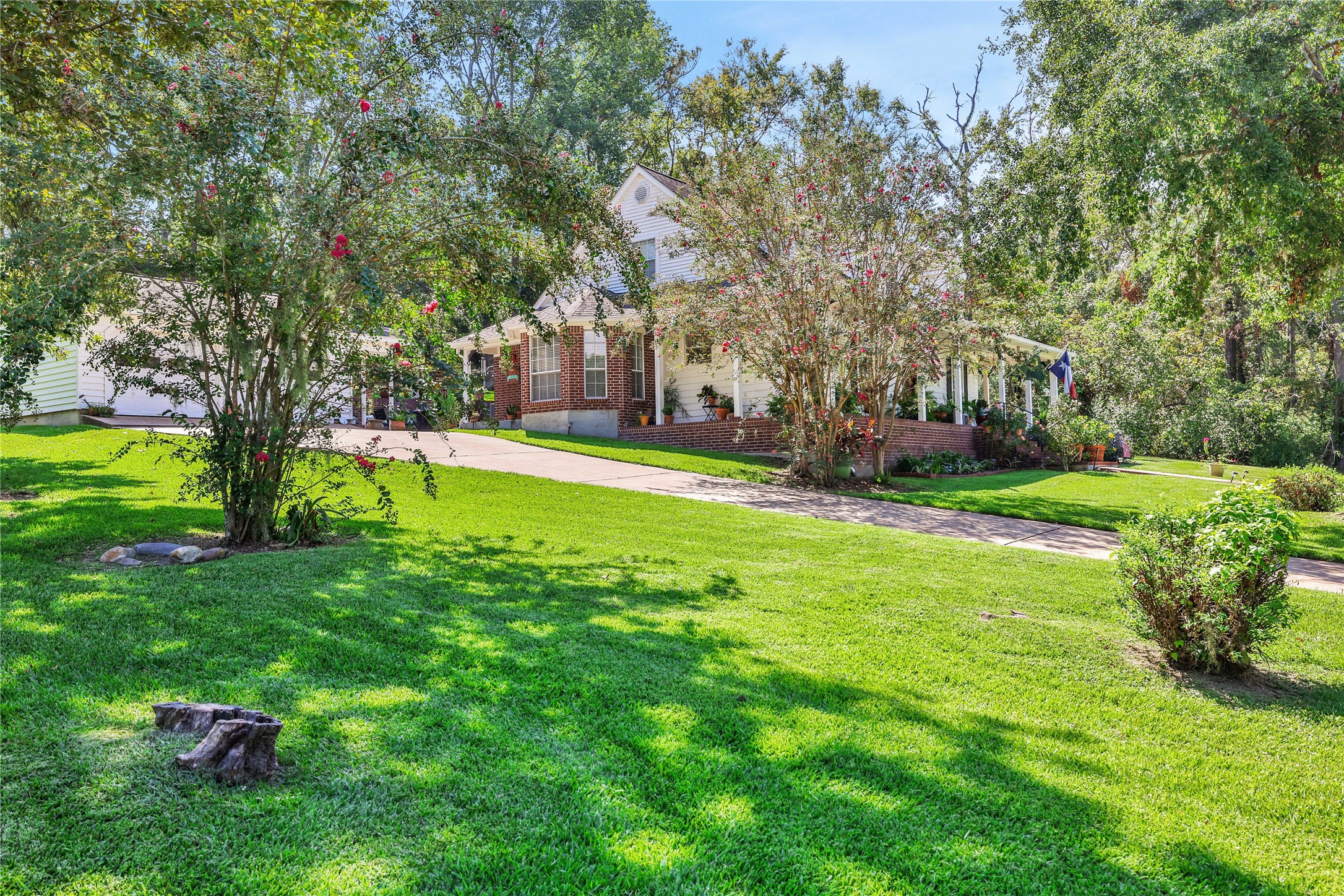 220 Lake Oaks Boulevard Property Photo 39