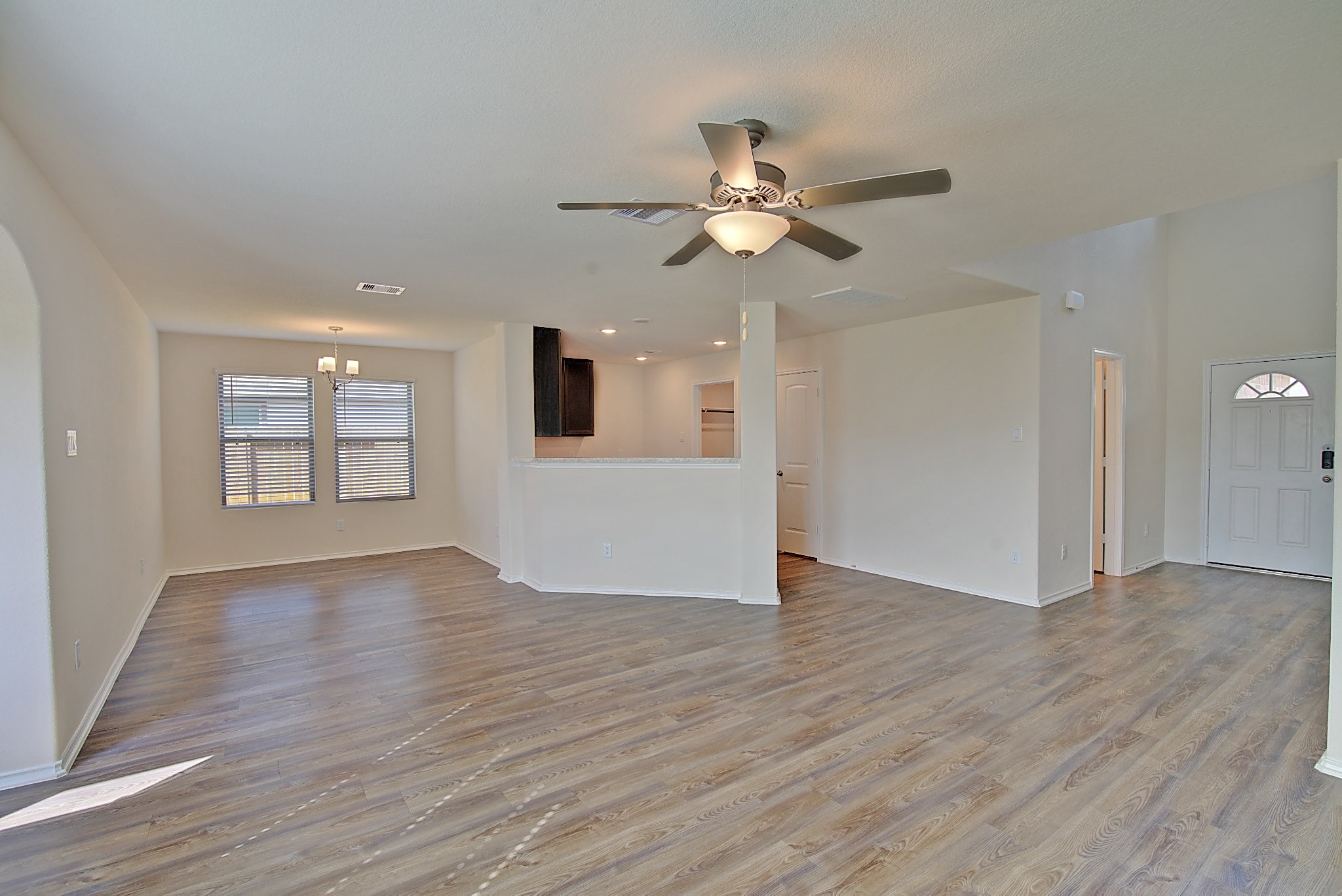14636 Wheeler Drive Property Photo 6