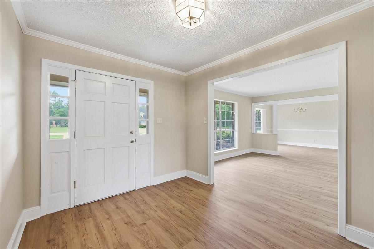 2201 Tall Oaks Drive Property Photo 4