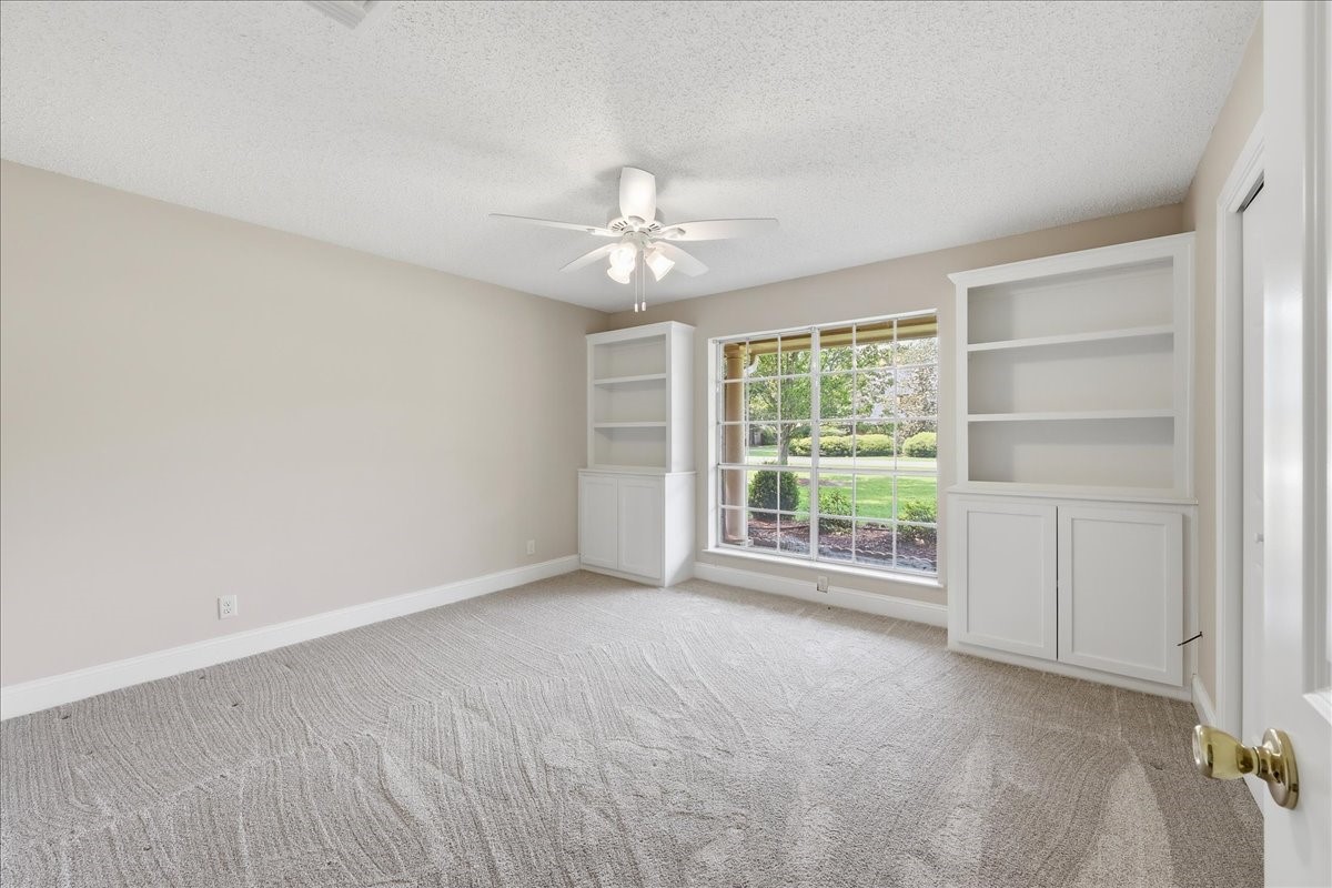 2201 Tall Oaks Drive Property Photo 23