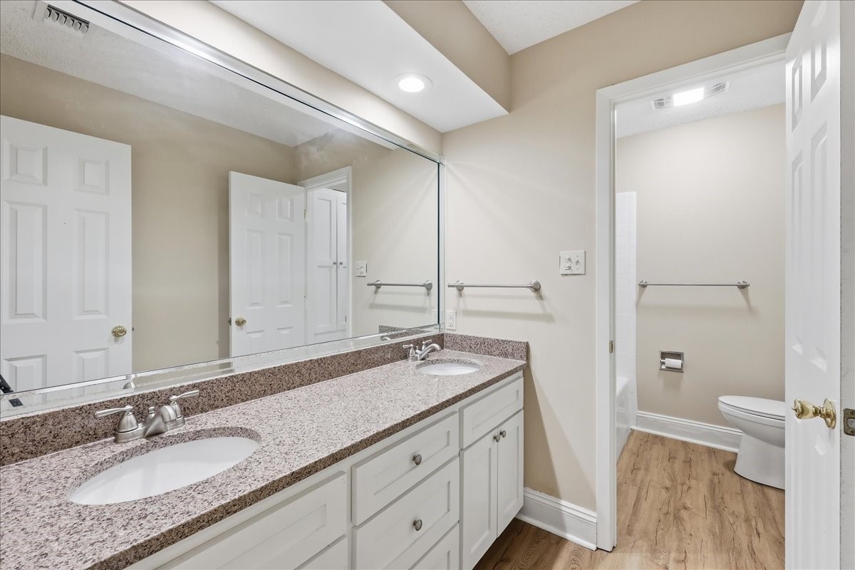 2201 Tall Oaks Drive Property Photo 25