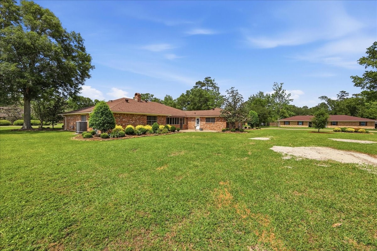 2201 Tall Oaks Drive Property Photo 32