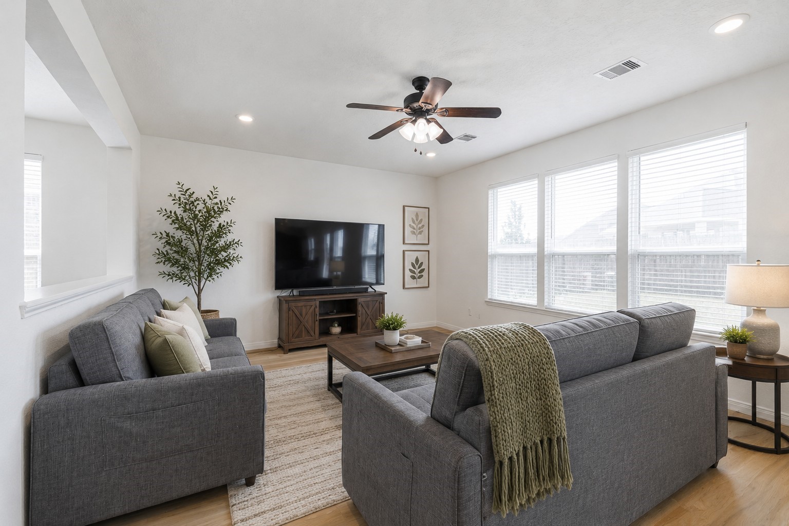 28523 Willow Orchard Lane Property Photo 6