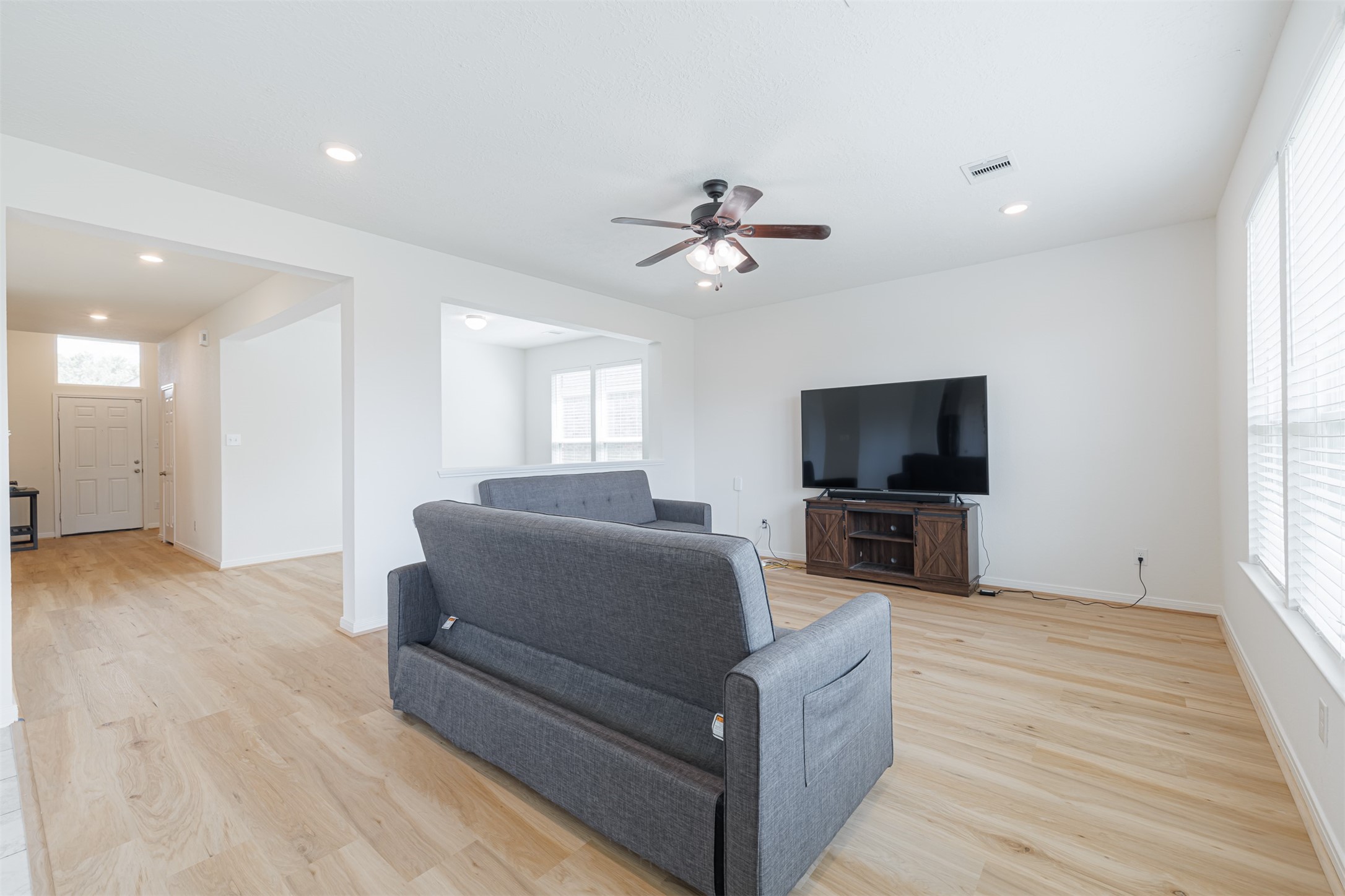 28523 Willow Orchard Lane Property Photo 8