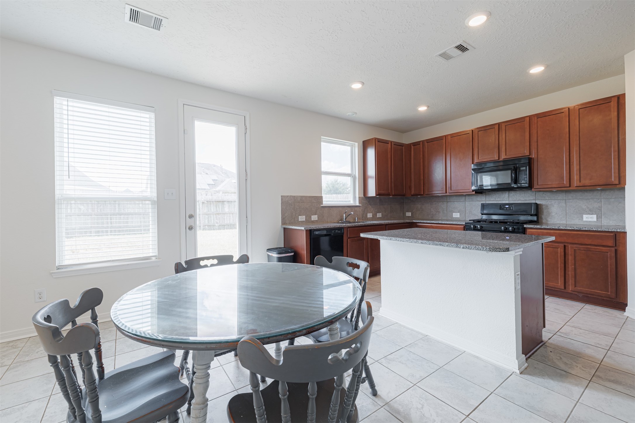28523 Willow Orchard Lane Property Photo 11