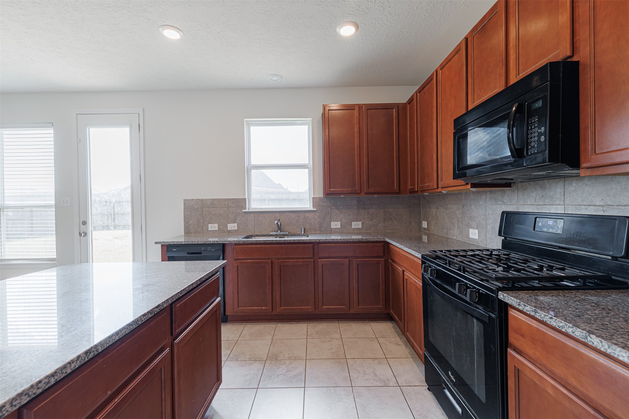 28523 Willow Orchard Lane Property Photo 13