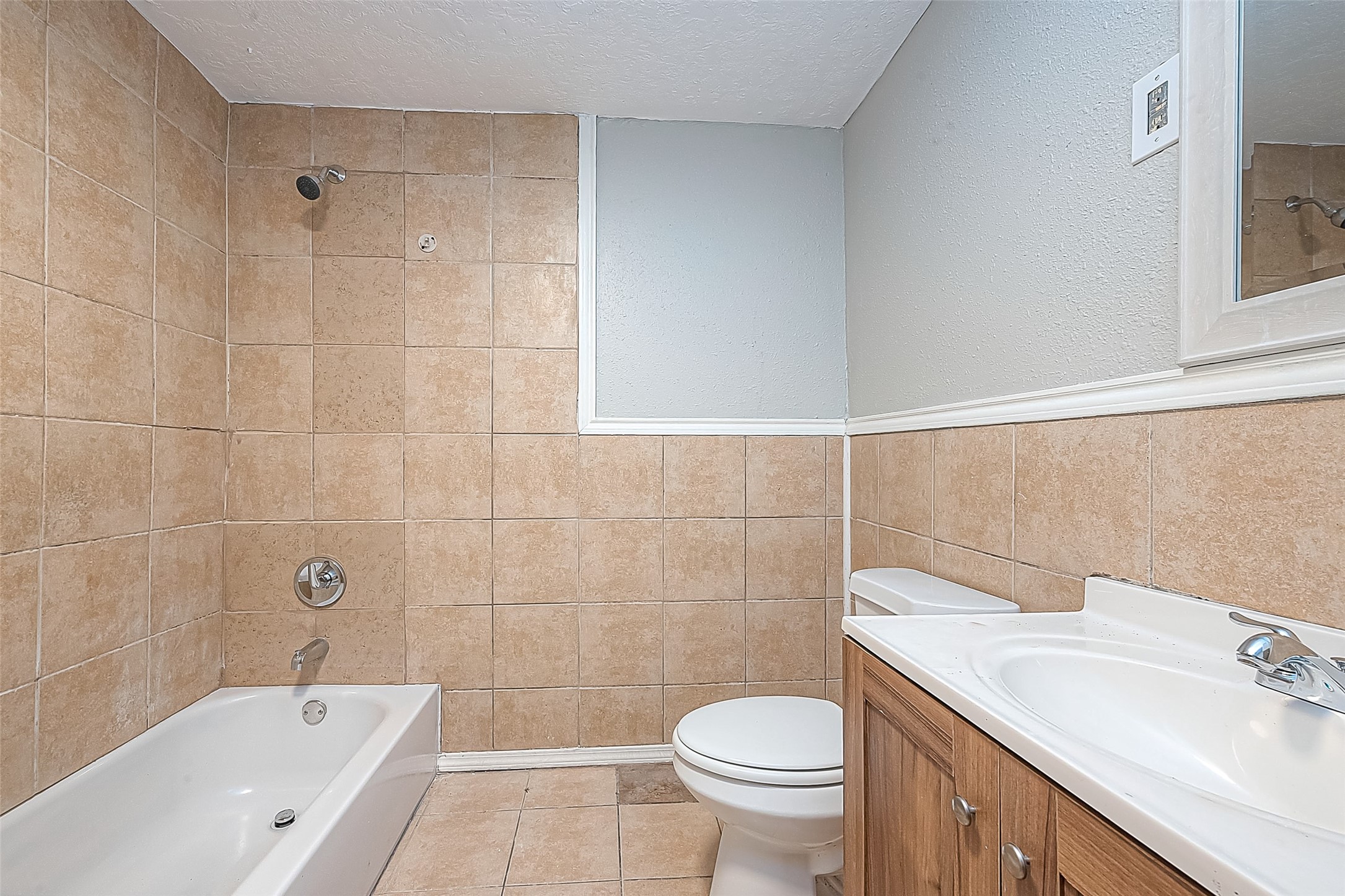8304 Darien Street Property Photo 12